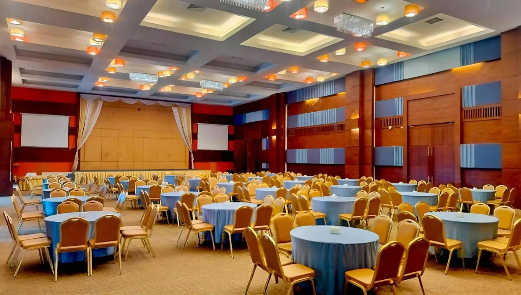 Meeting/conference room in Royal Phala Cliff Beach Resort