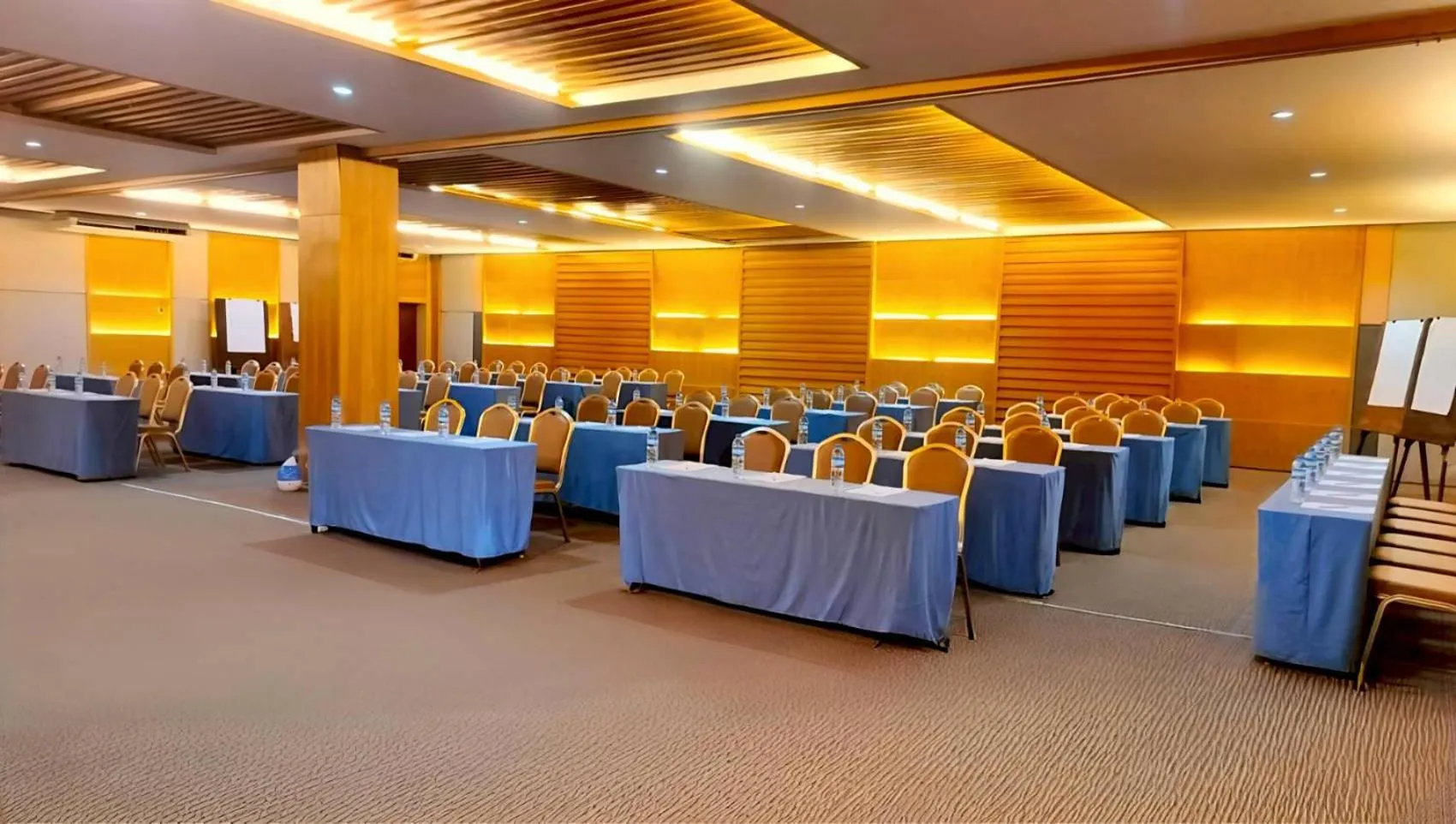 Meeting/conference room in Royal Phala Cliff Beach Resort