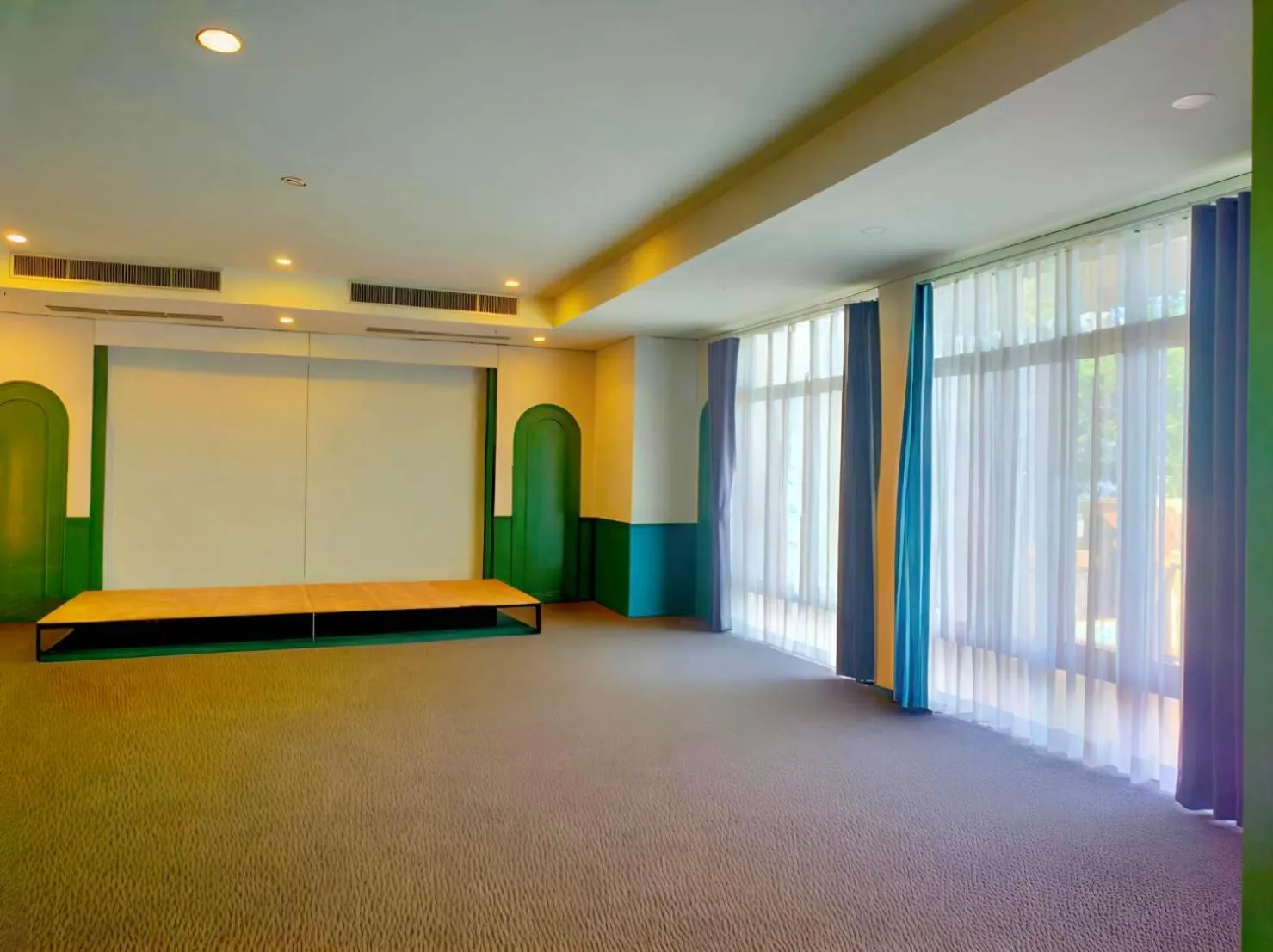 Meeting/conference room in Royal Phala Cliff Beach Resort