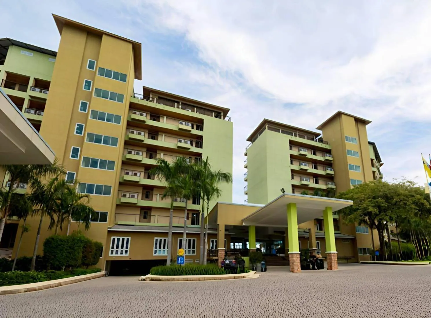 Facade/entrance in Royal Phala Cliff Beach Resort