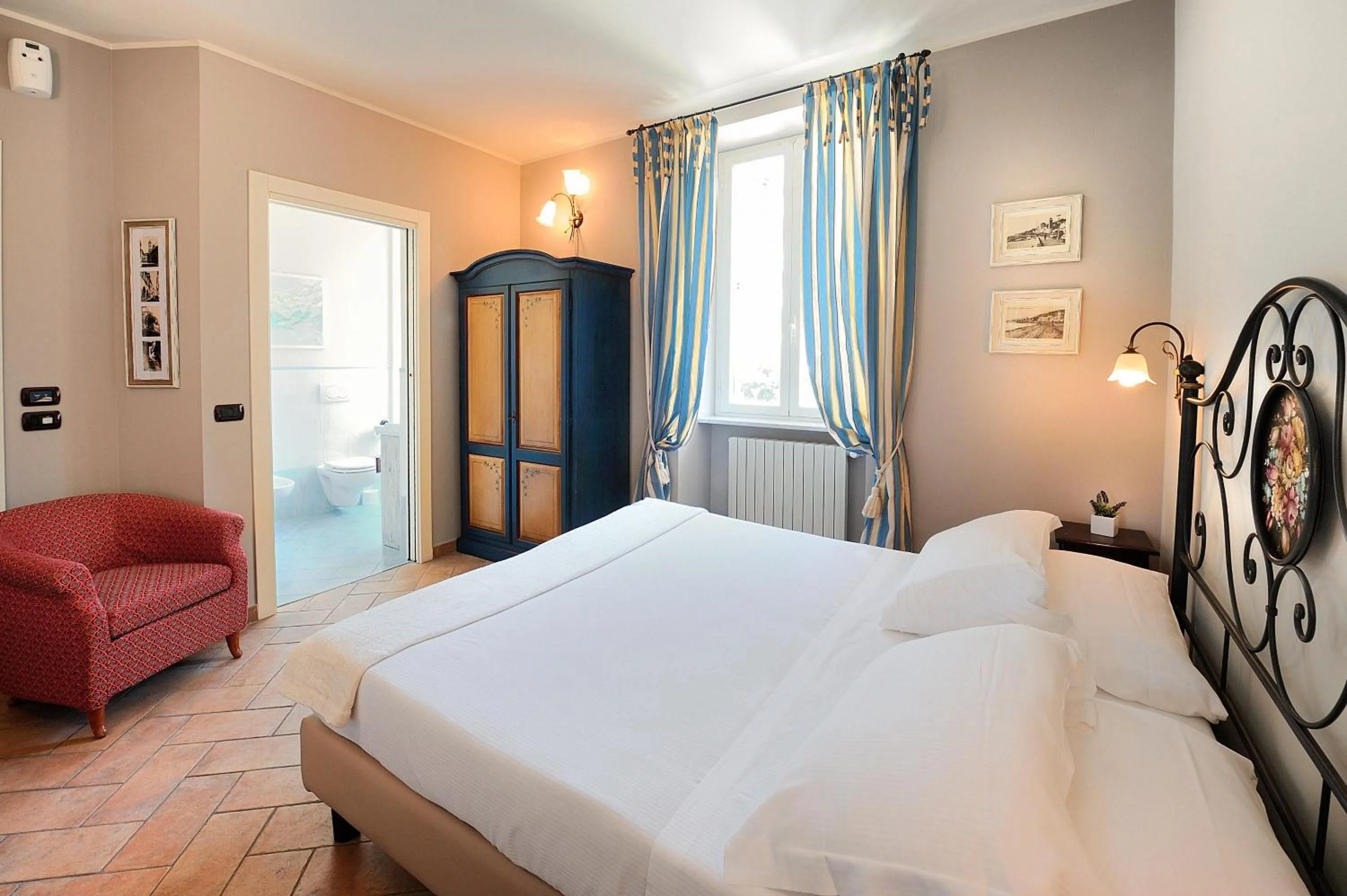 Bedroom, Bed in Albergo Giuan Arma di Taggia