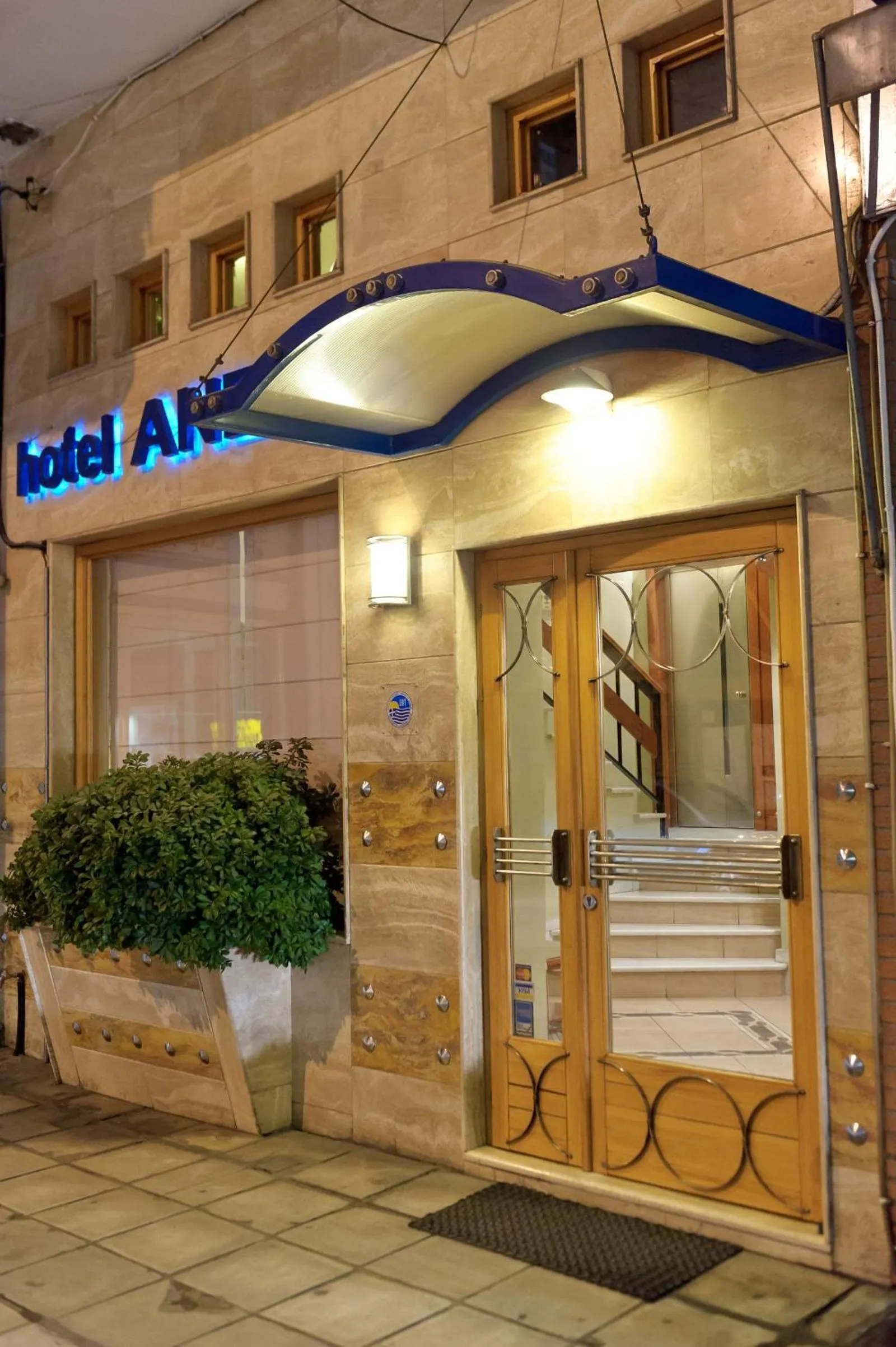 Facade/entrance in Anesis