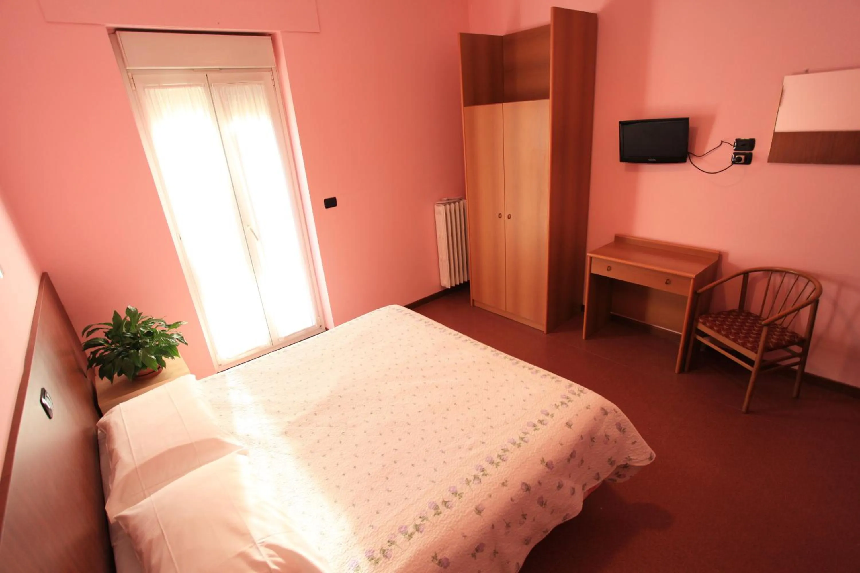 Photo of the whole room, Bed in Hotel Torrismondi