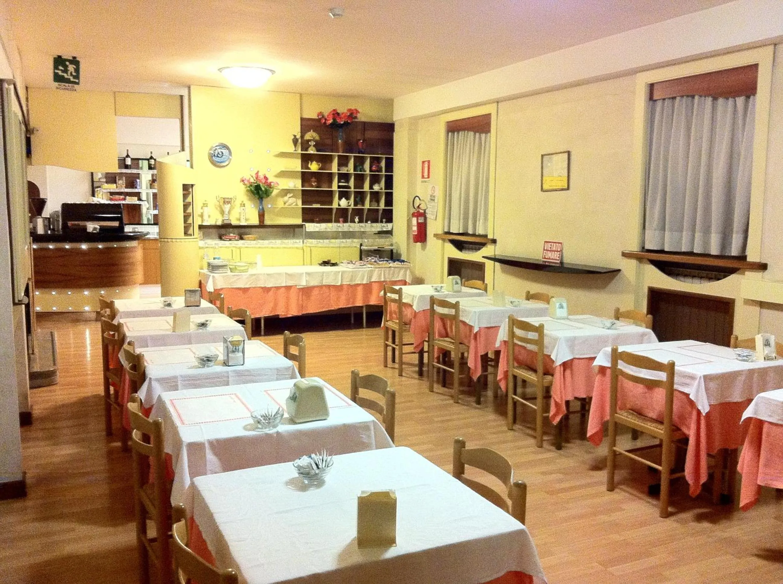 Restaurant/places to eat in Hotel Torrismondi
