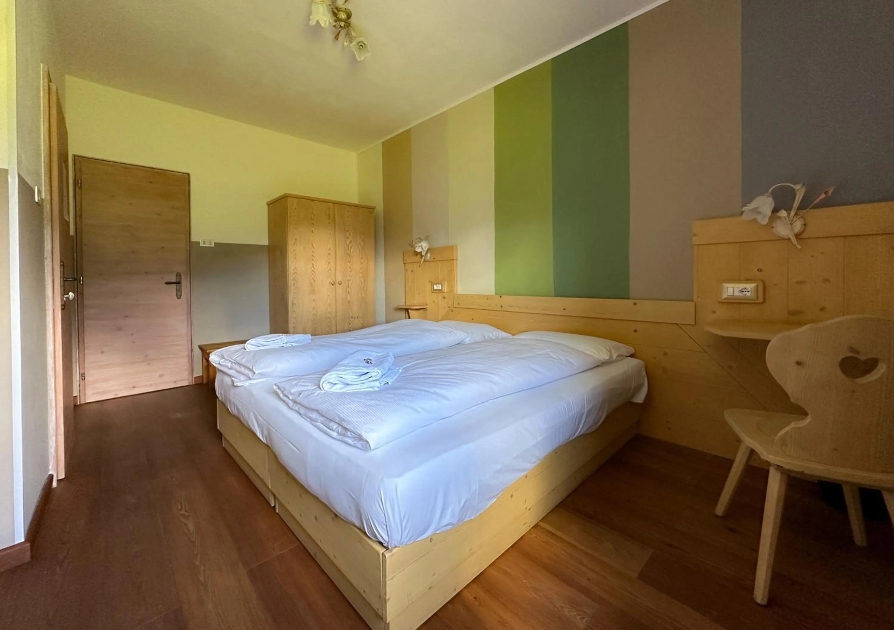 Bedroom, Bed in Hotel Garni Edy