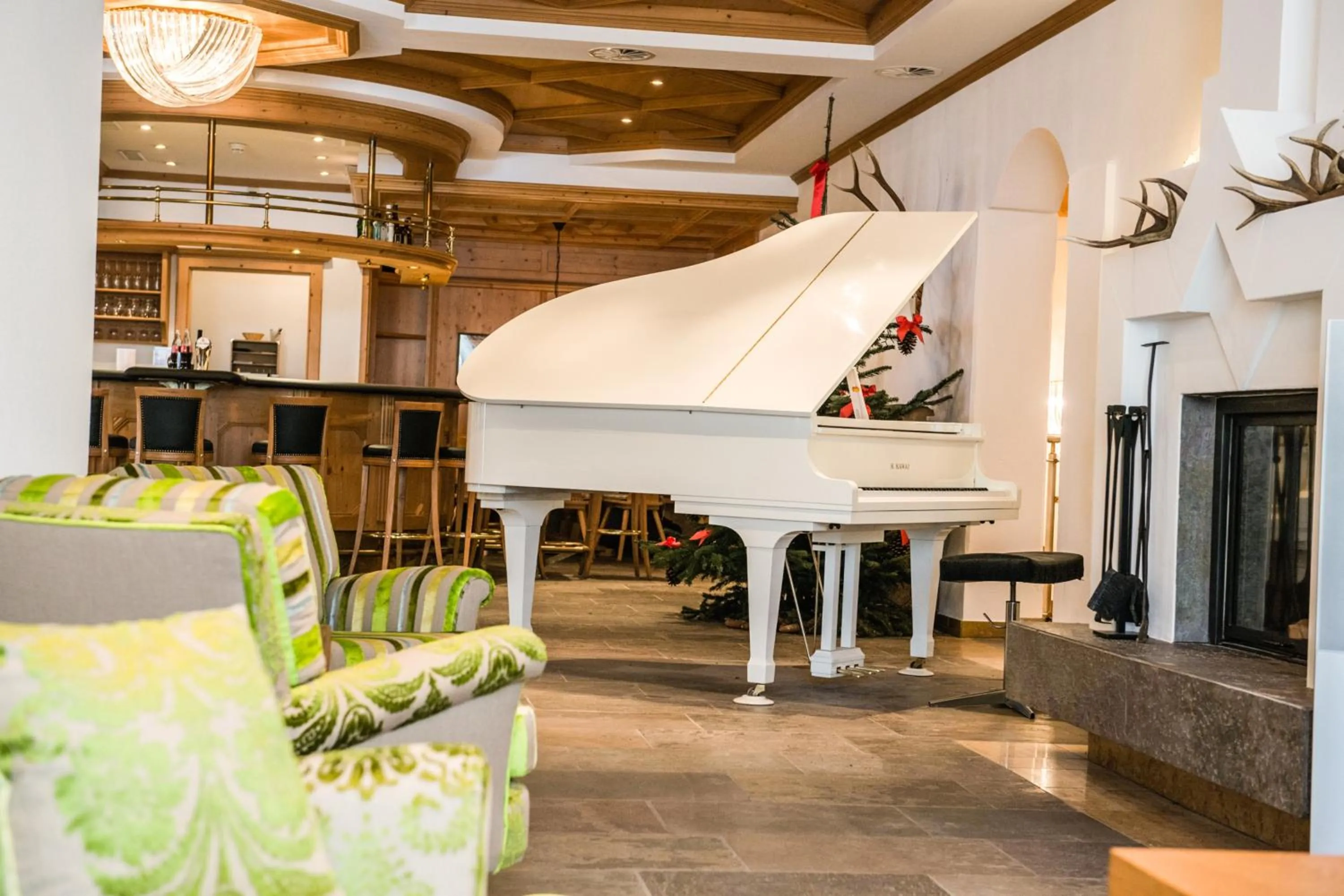 Lounge or bar in Posthotel Valbella - Berge, Spa & Wir