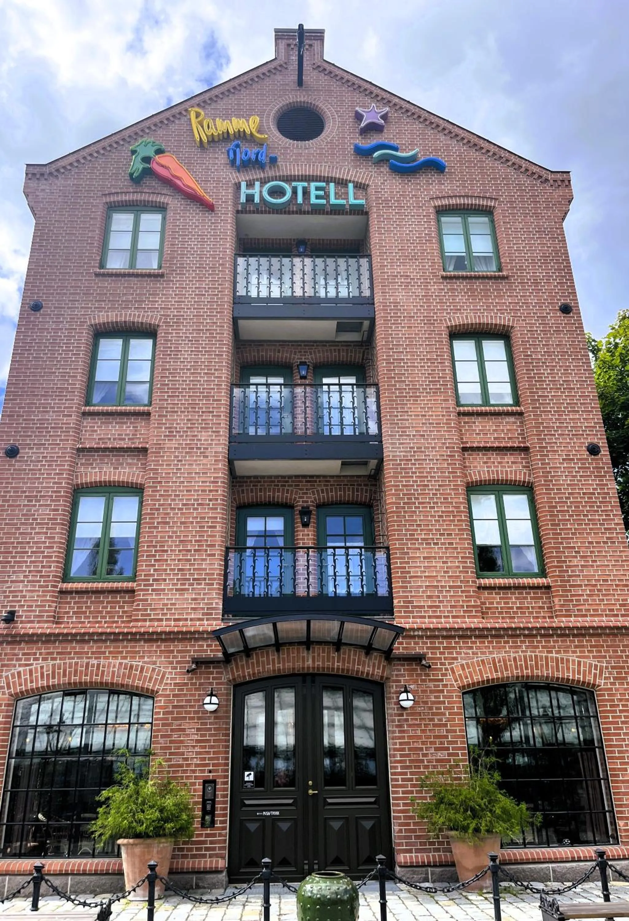 Property building in Ramme Fjordhotell - Unike Hoteller