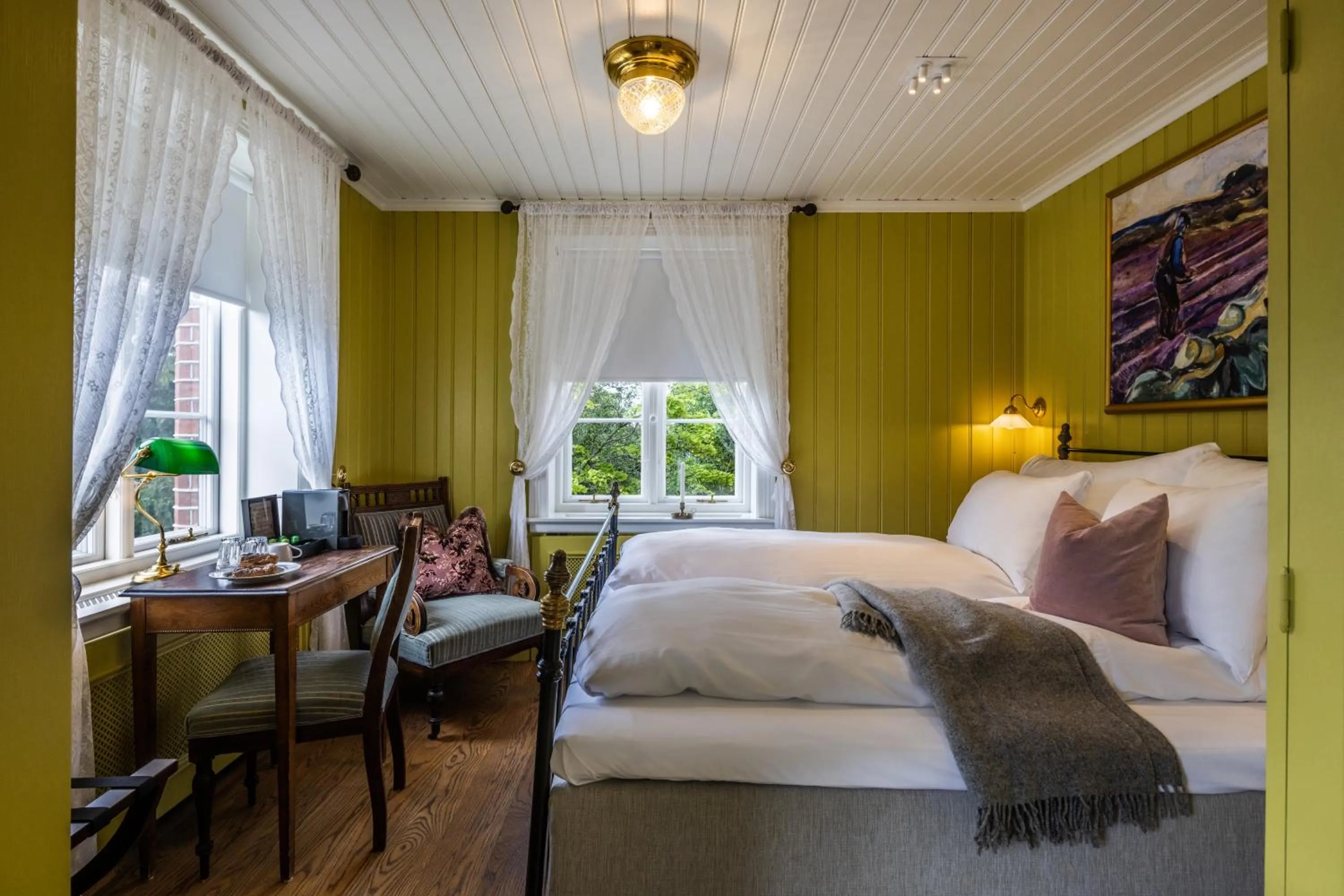 Seating area, Bed in Ramme Fjordhotell - Unike Hoteller