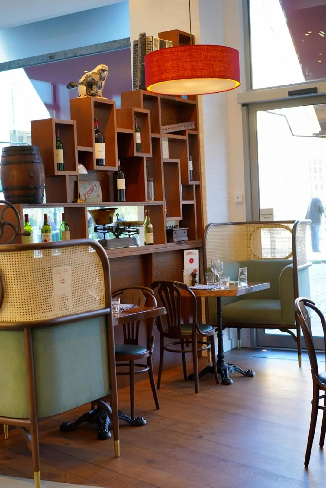 Restaurant/places to eat in Marrable's Farringdon Hotel