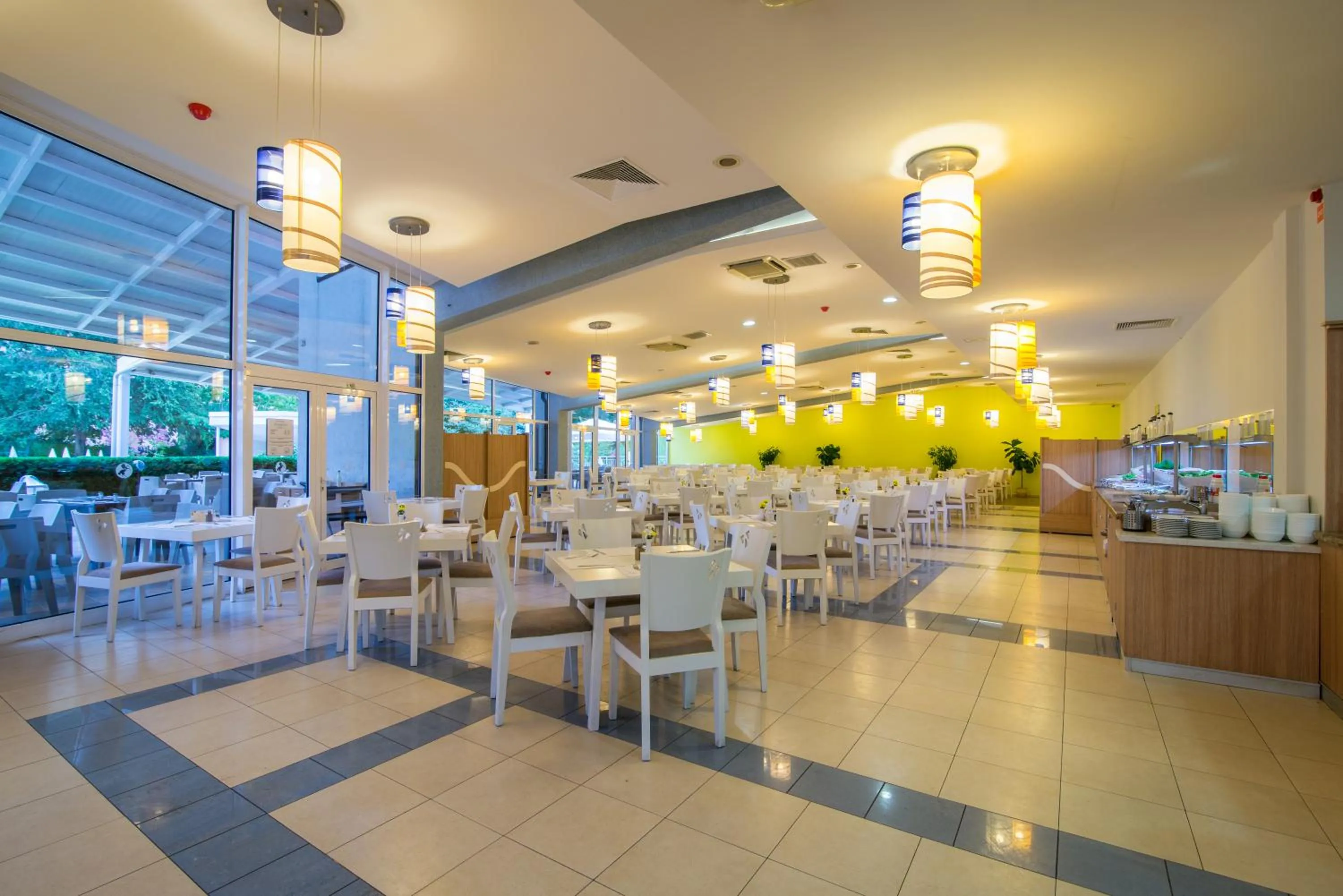 Restaurant/places to eat in Madara Park Hotel - All Inclusive