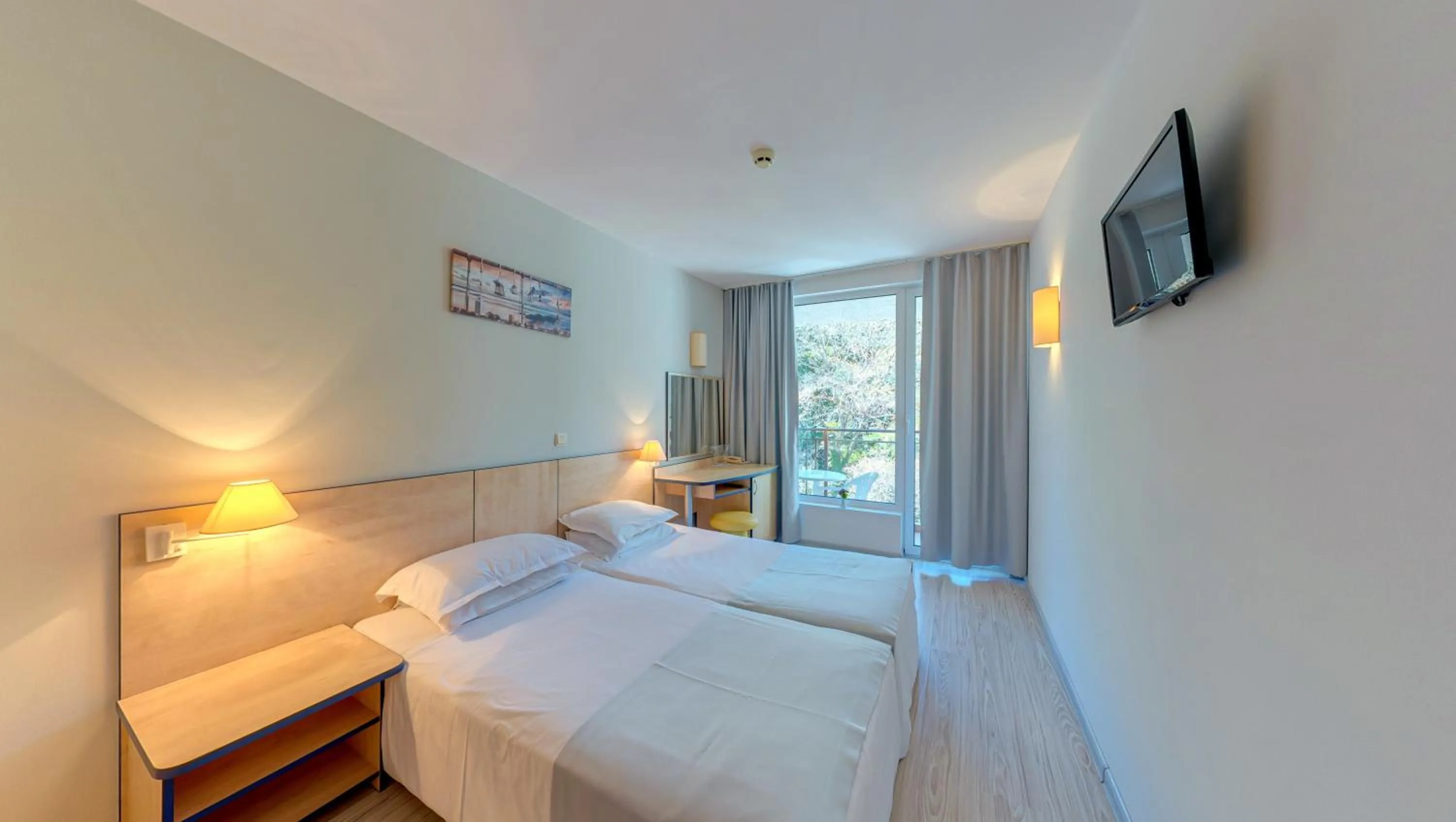 Photo of the whole room, Bed in Madara Park Hotel - All Inclusive