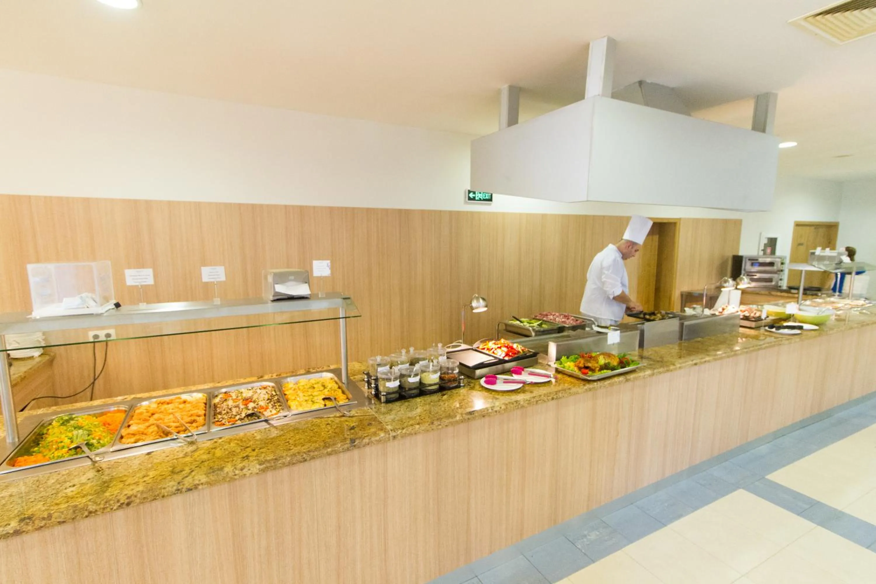 Restaurant/places to eat in Madara Park Hotel - All Inclusive