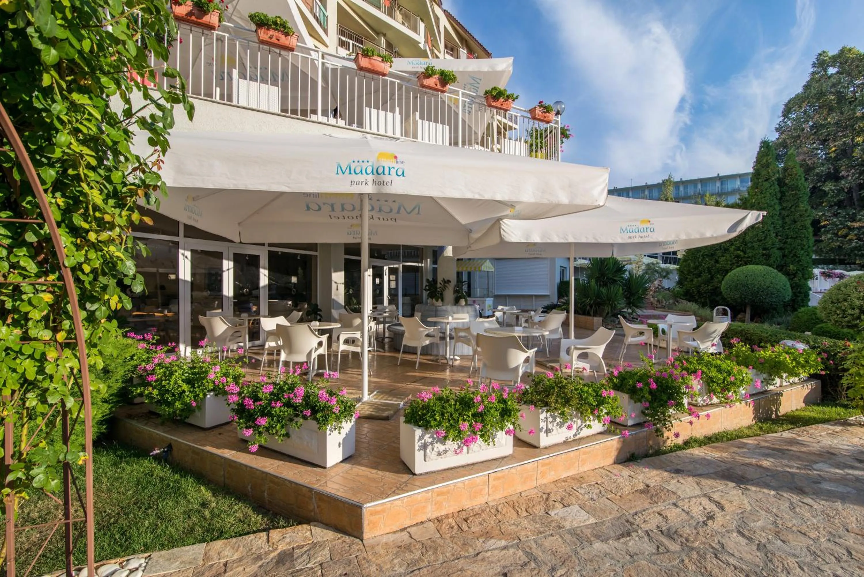 Patio in Madara Park Hotel - All Inclusive