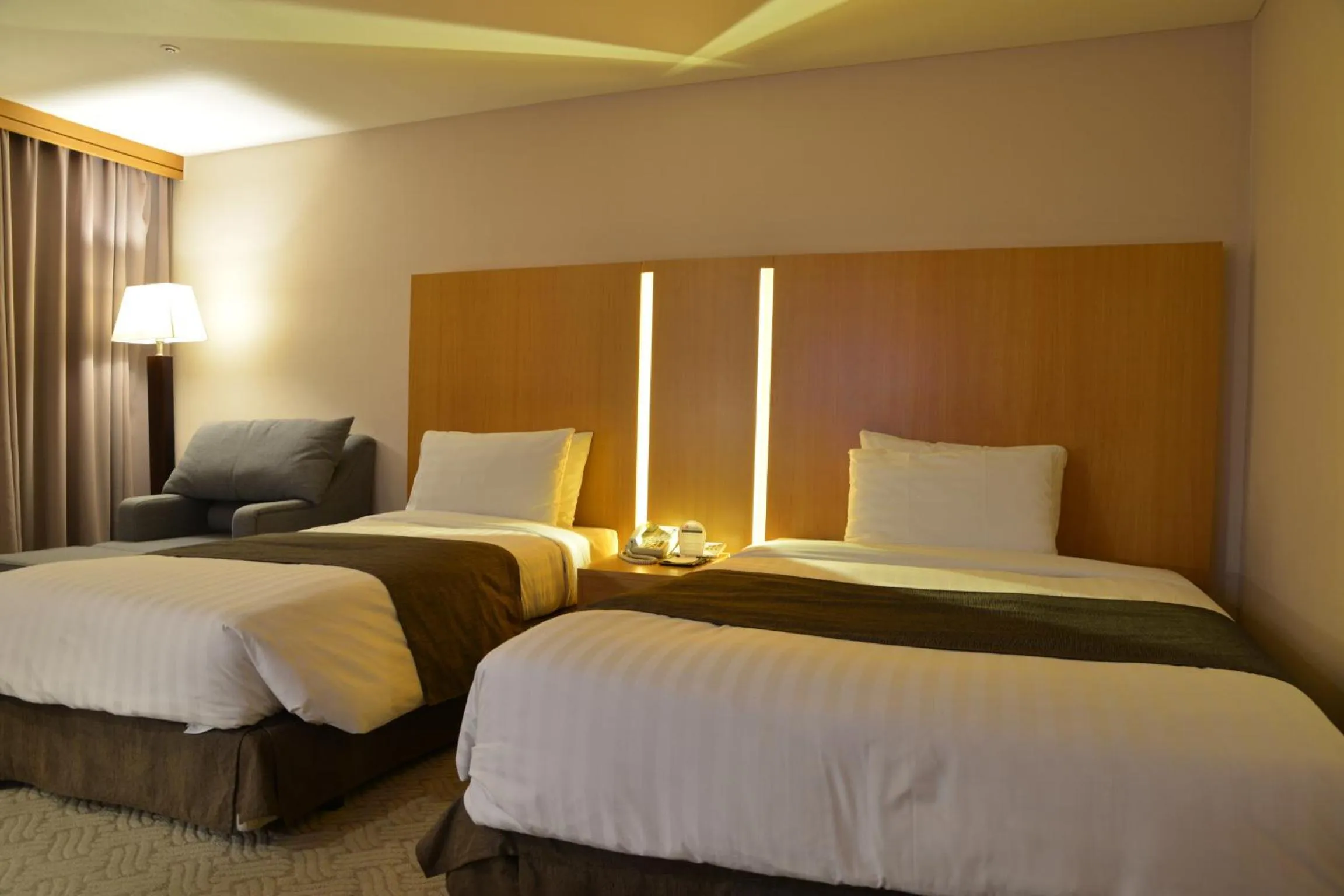 Bedroom, Bed in Ramada by Wyndham Songdo