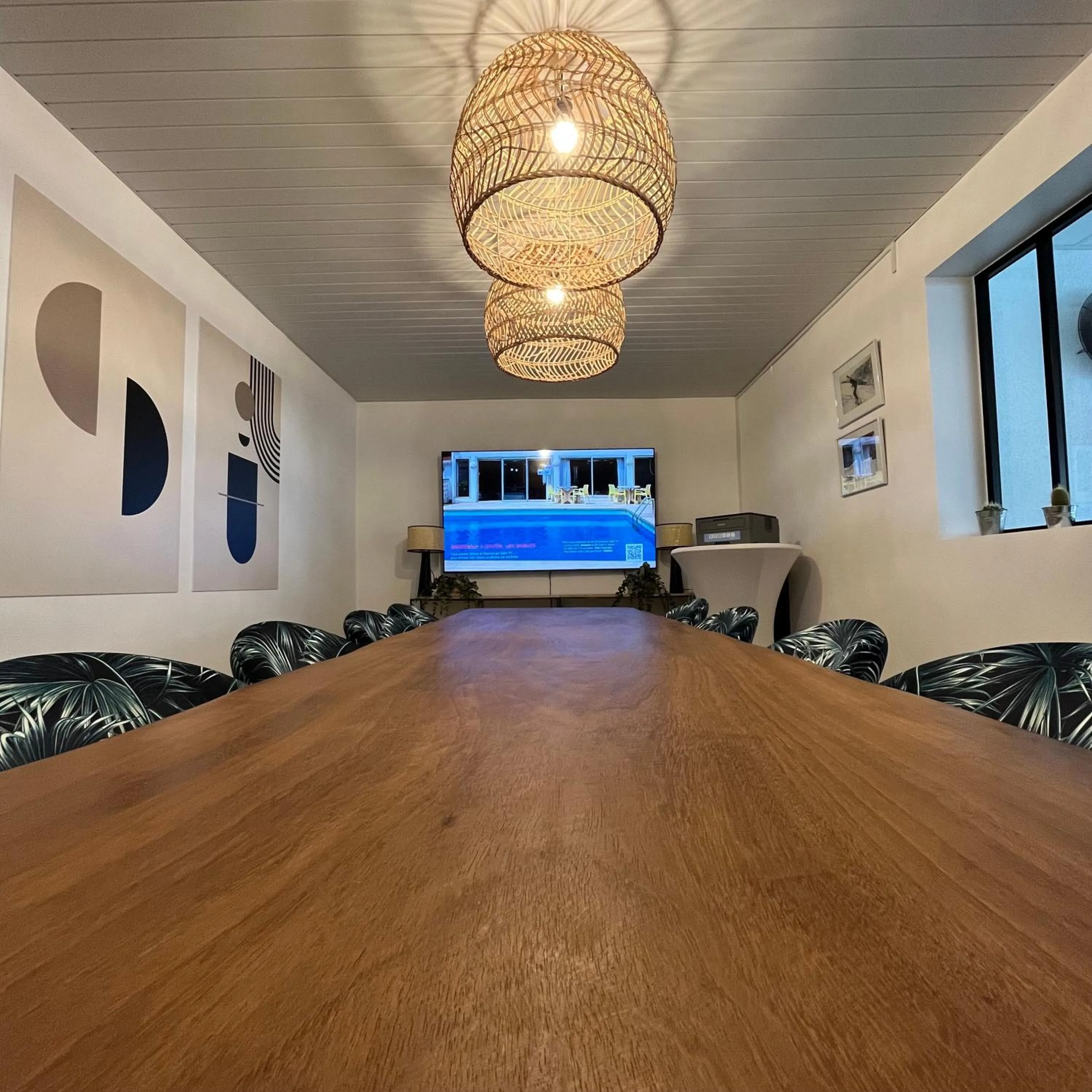 Meeting/conference room in Hôtel Les Sables - Urban Style - by Logis Hotels