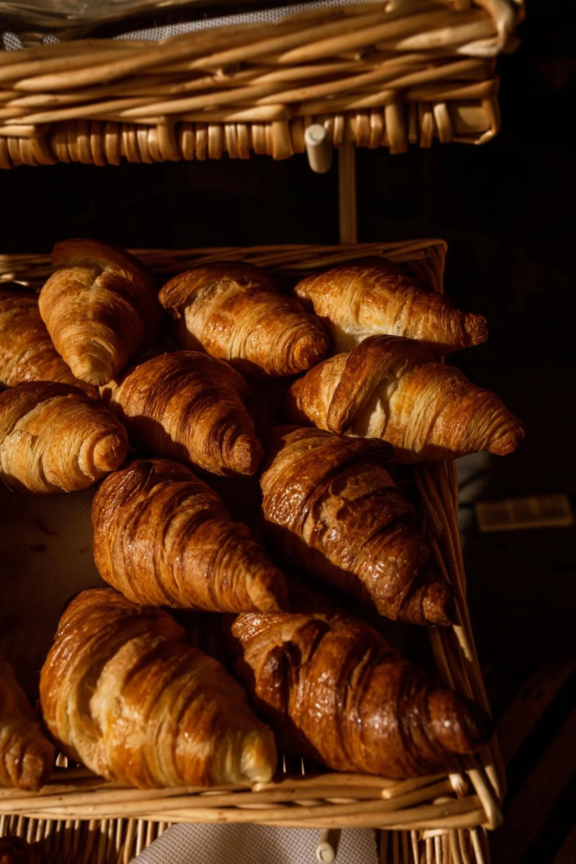 Food and drinks in Hôtel Les Sables - Urban Style - by Logis Hotels