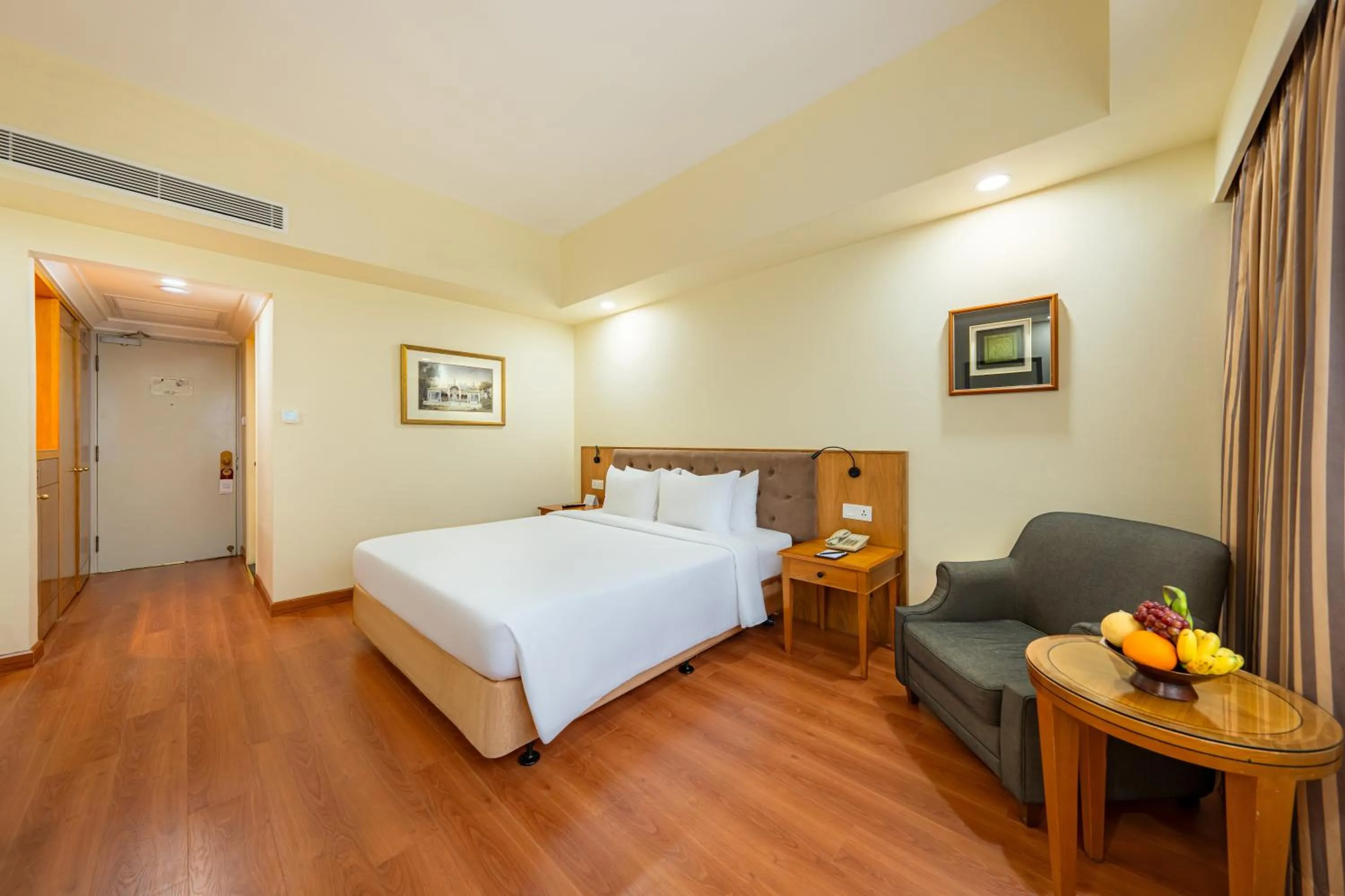 Bed in Saigon Prince Hotel