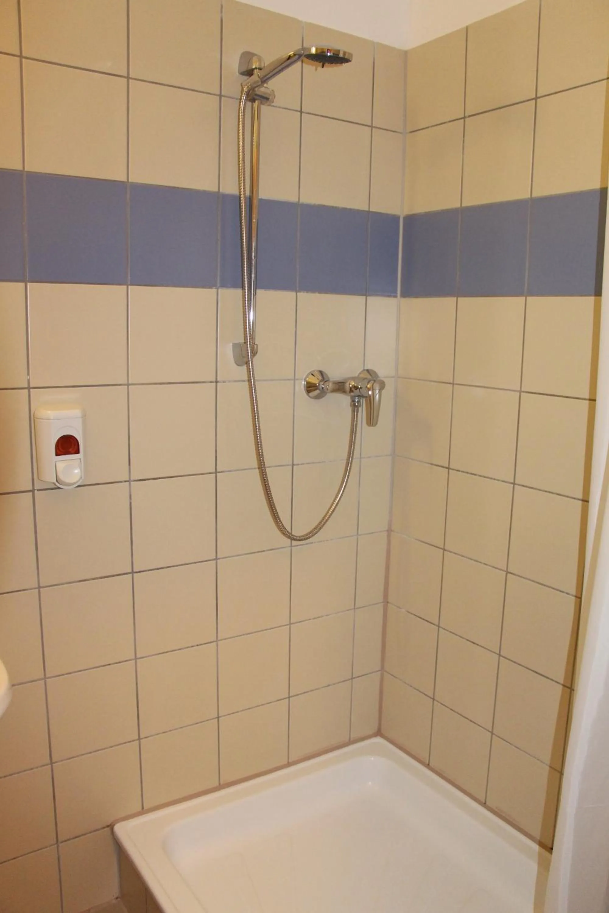 Shower in Nereus Park Hotel