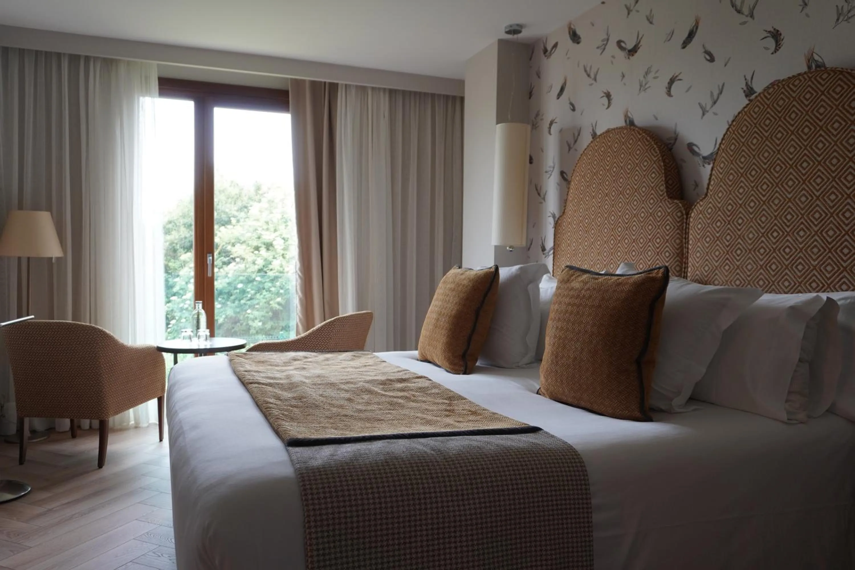 Photo of the whole room, Bed in ARTIEM Asturias