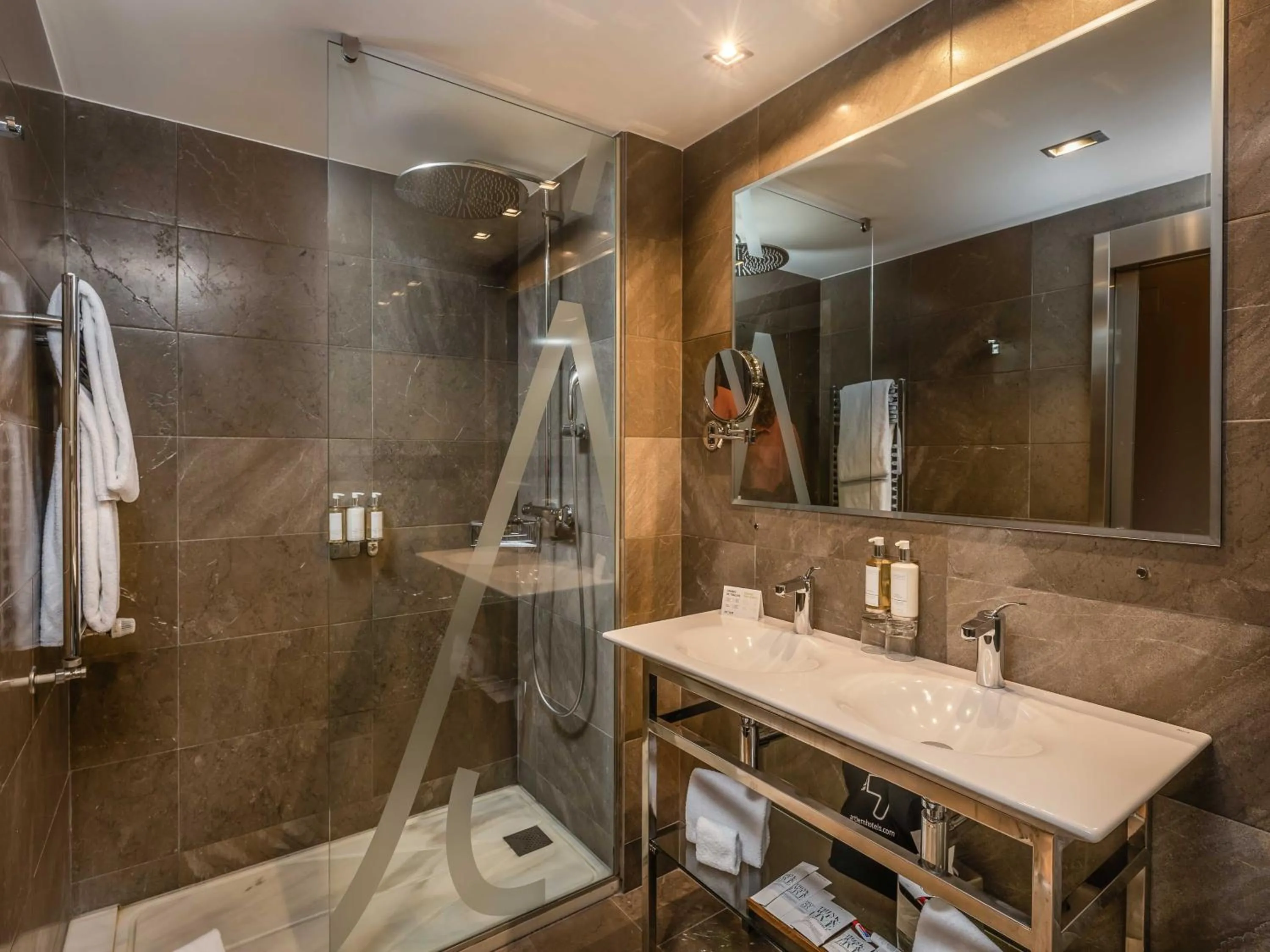 Bathroom in ARTIEM Asturias