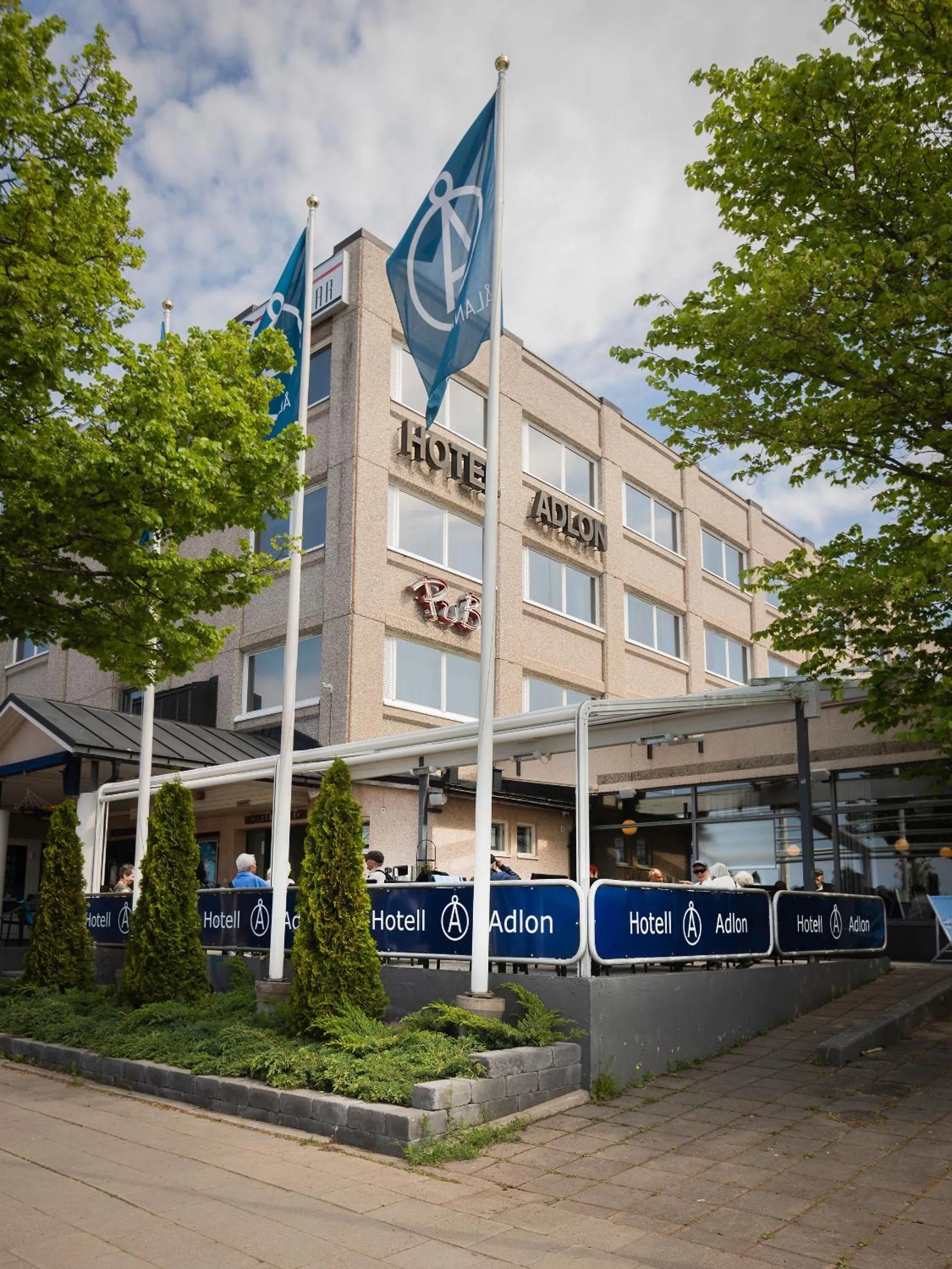 Facade/entrance in Hotel Adlon
