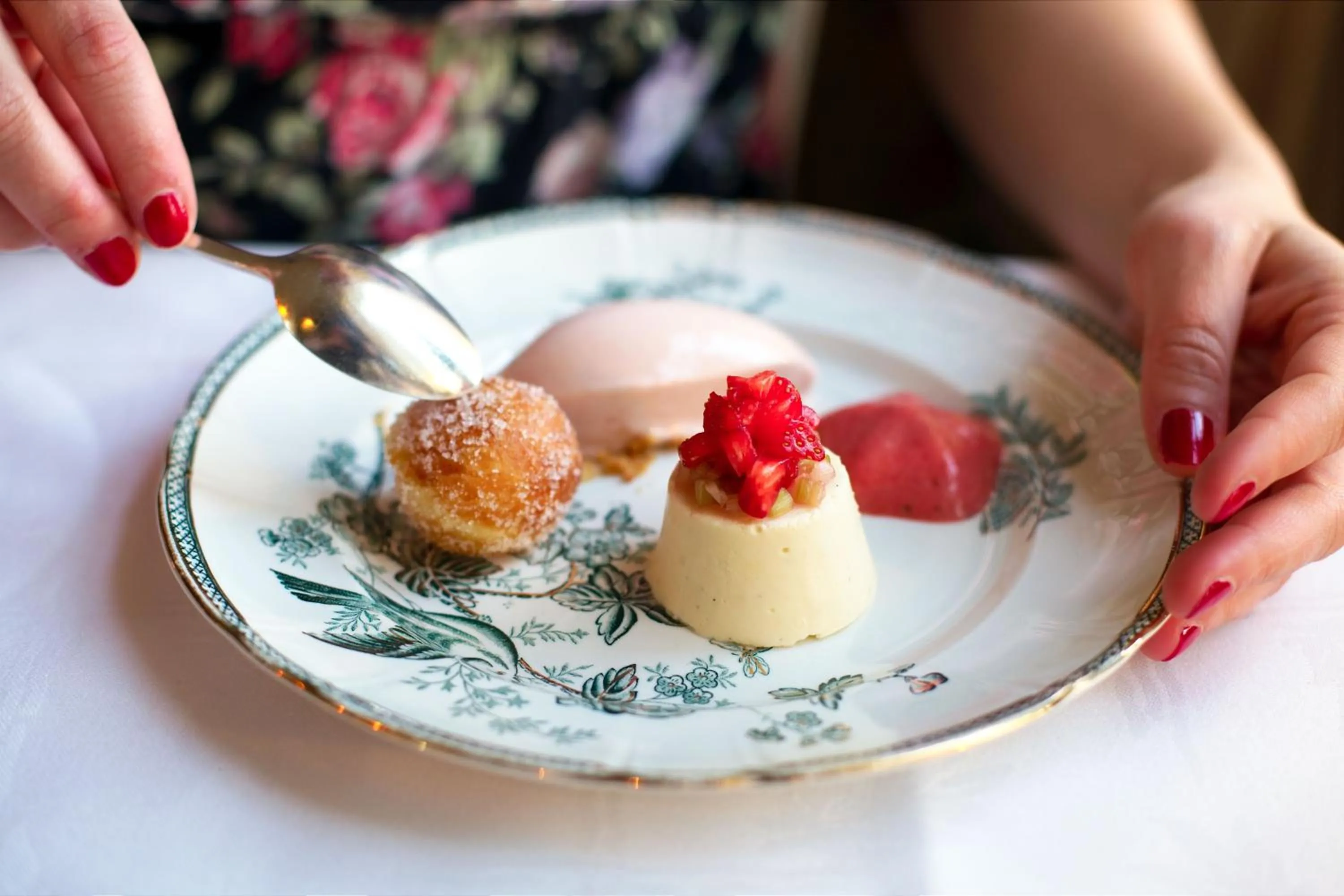 Restaurant/places to eat in Kastanjelund