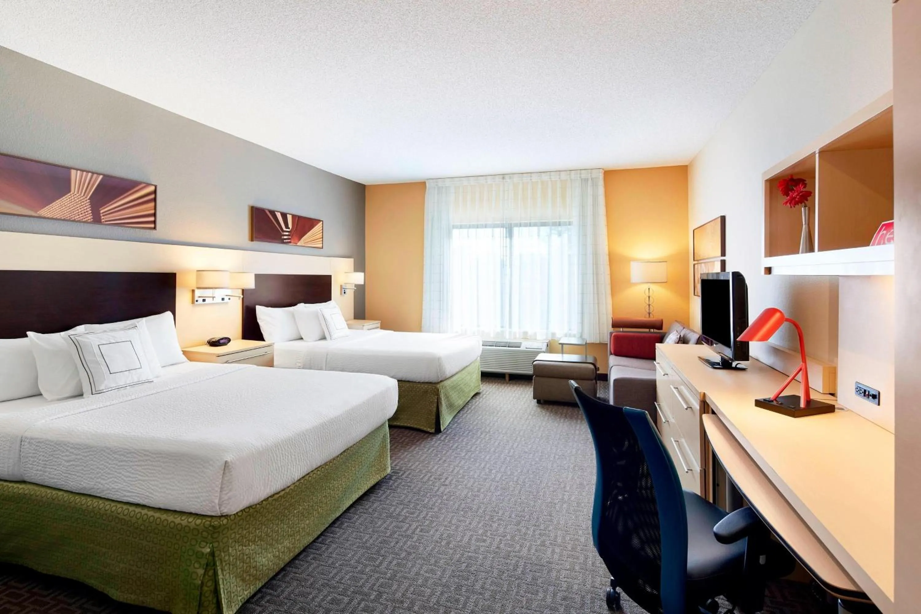 Photo of the whole room, Bed in TownePlace Suites by Marriott Harrisburg Hershey