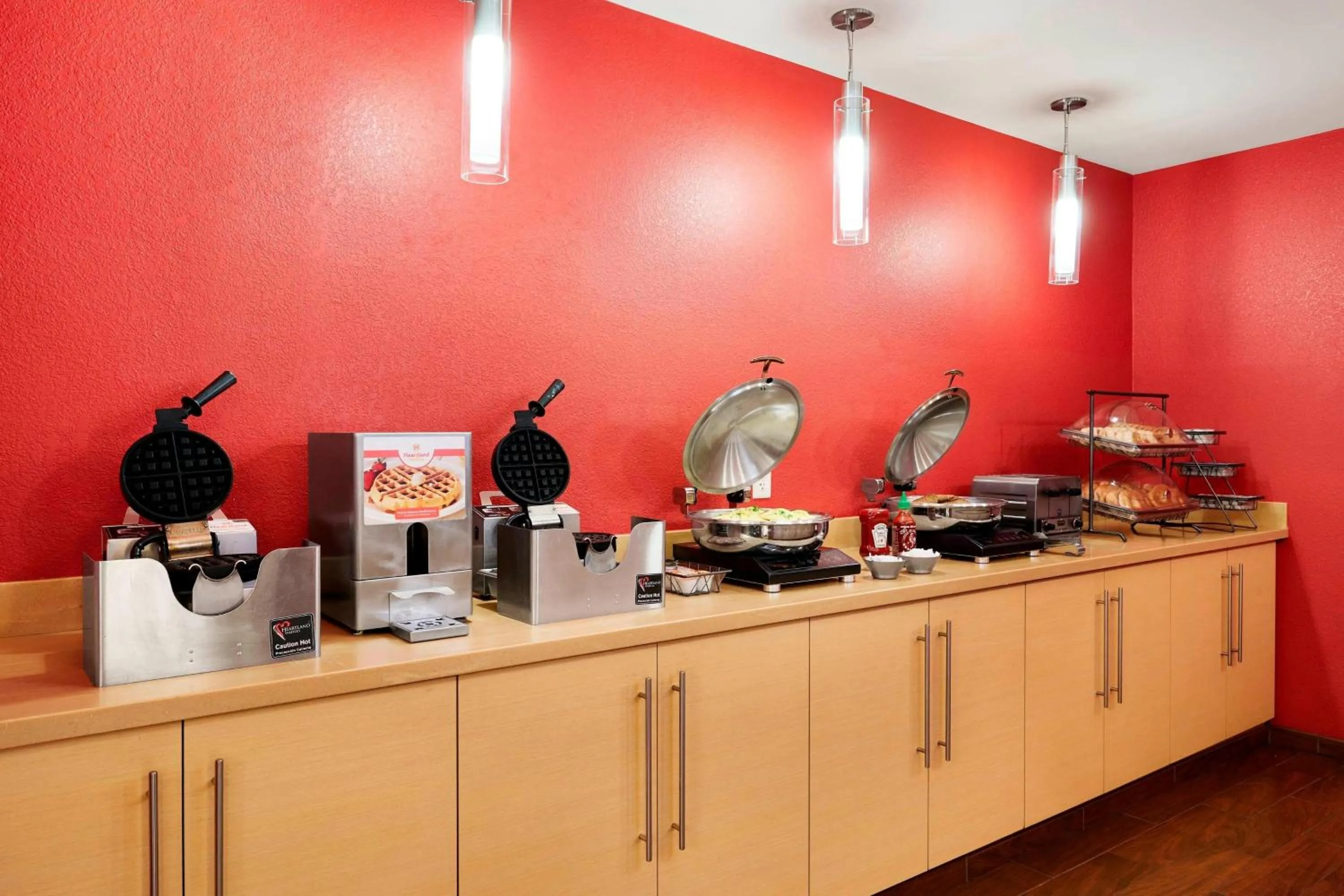 Breakfast in TownePlace Suites by Marriott Harrisburg Hershey