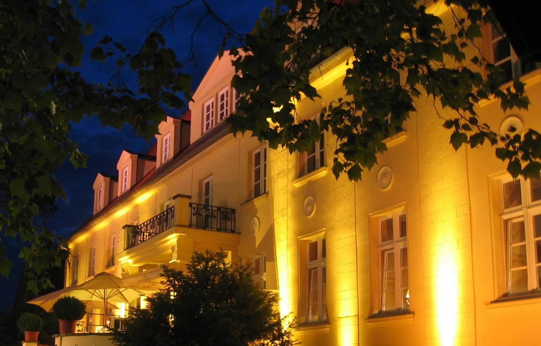 Property building in Schloss Diedersdorf