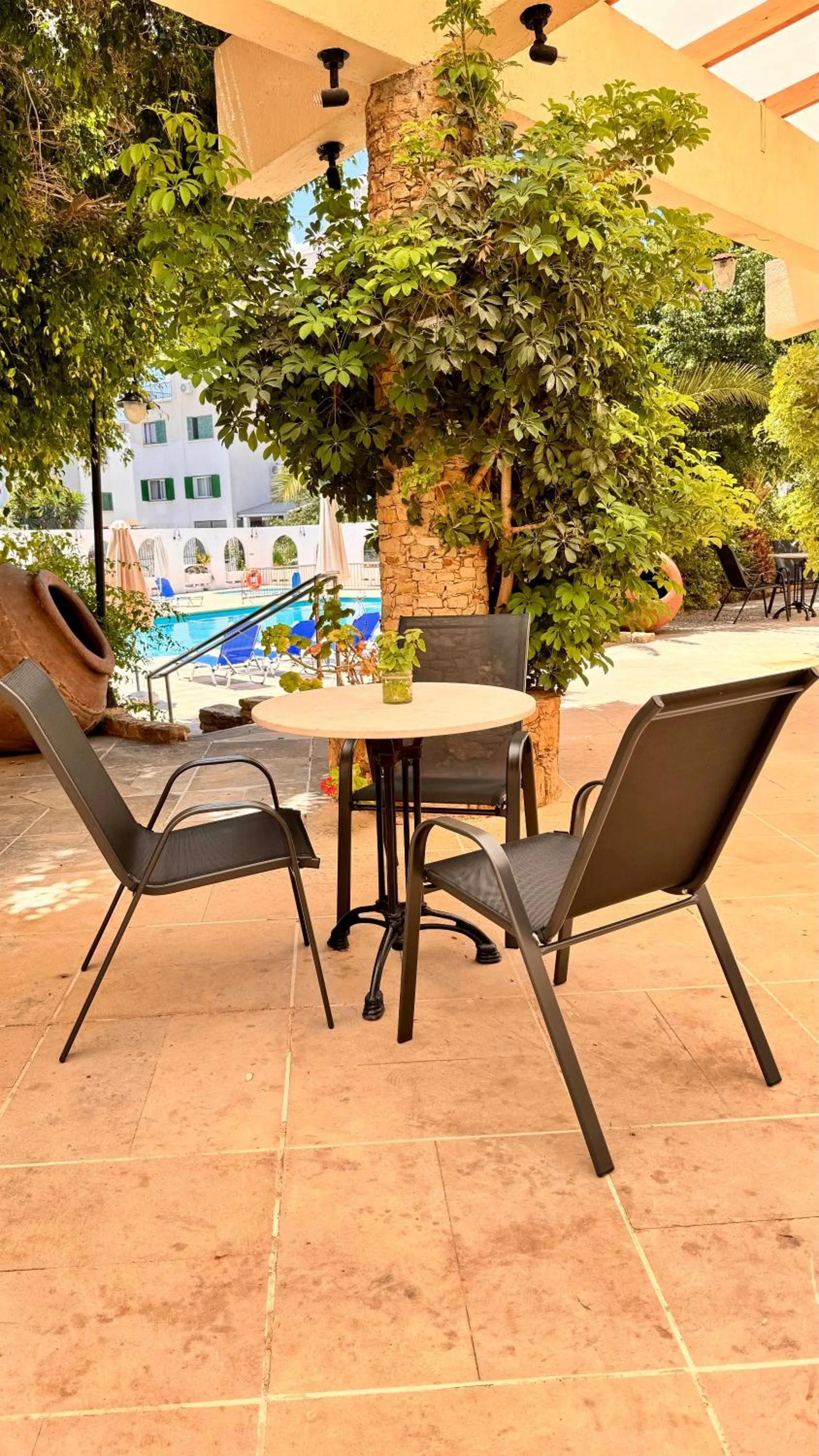 Patio in Navarria Blue Hotel