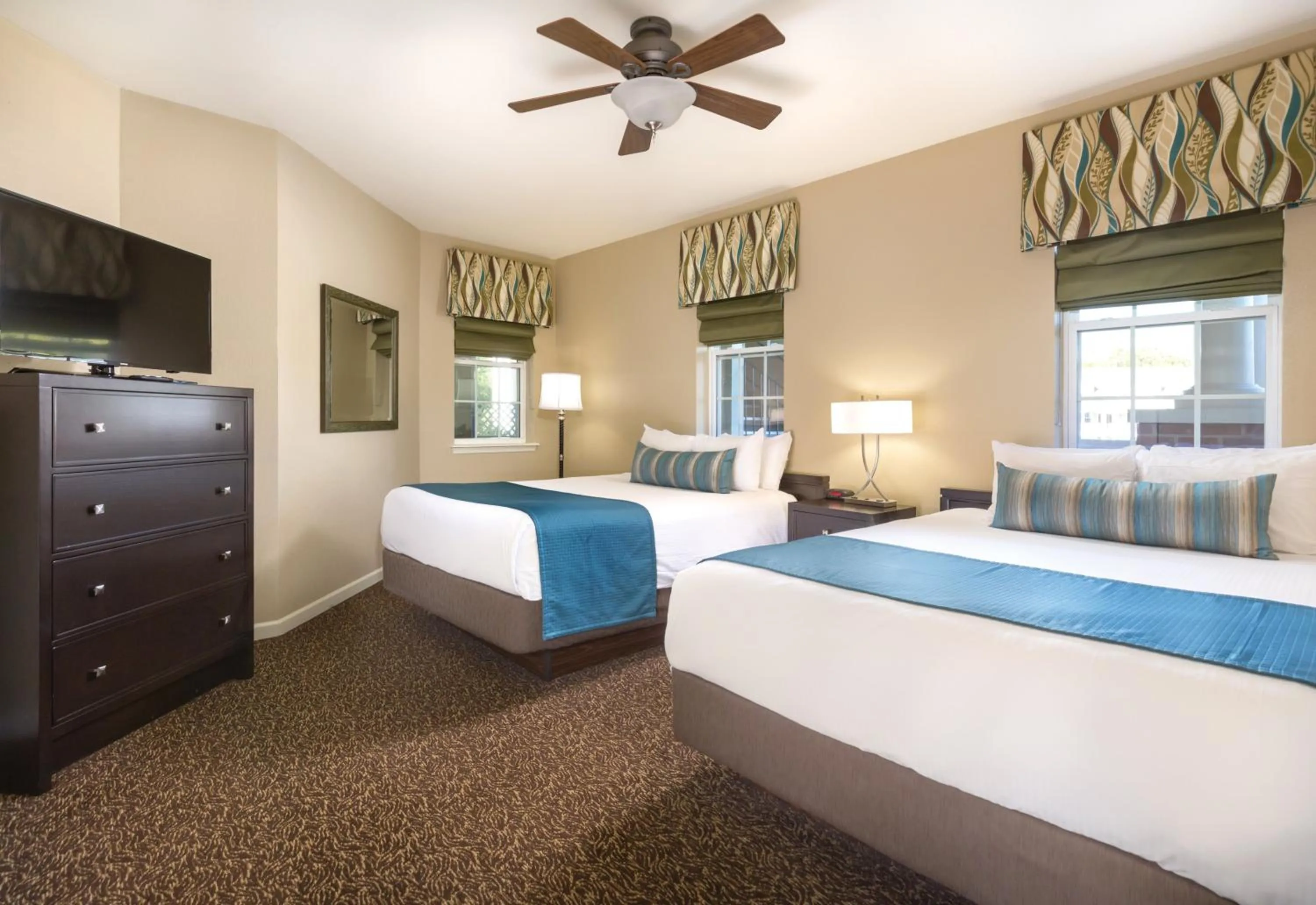 Bedroom, Bed in Club Wyndham Governors Green