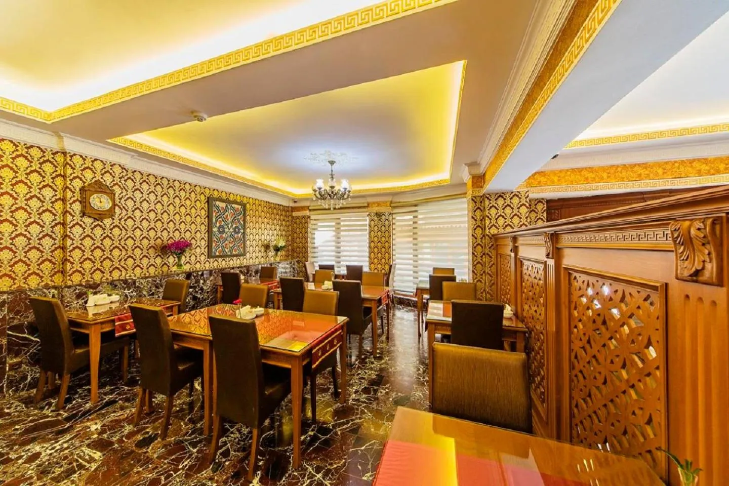 Restaurant/places to eat in Lausos Hotel Sultanahmet