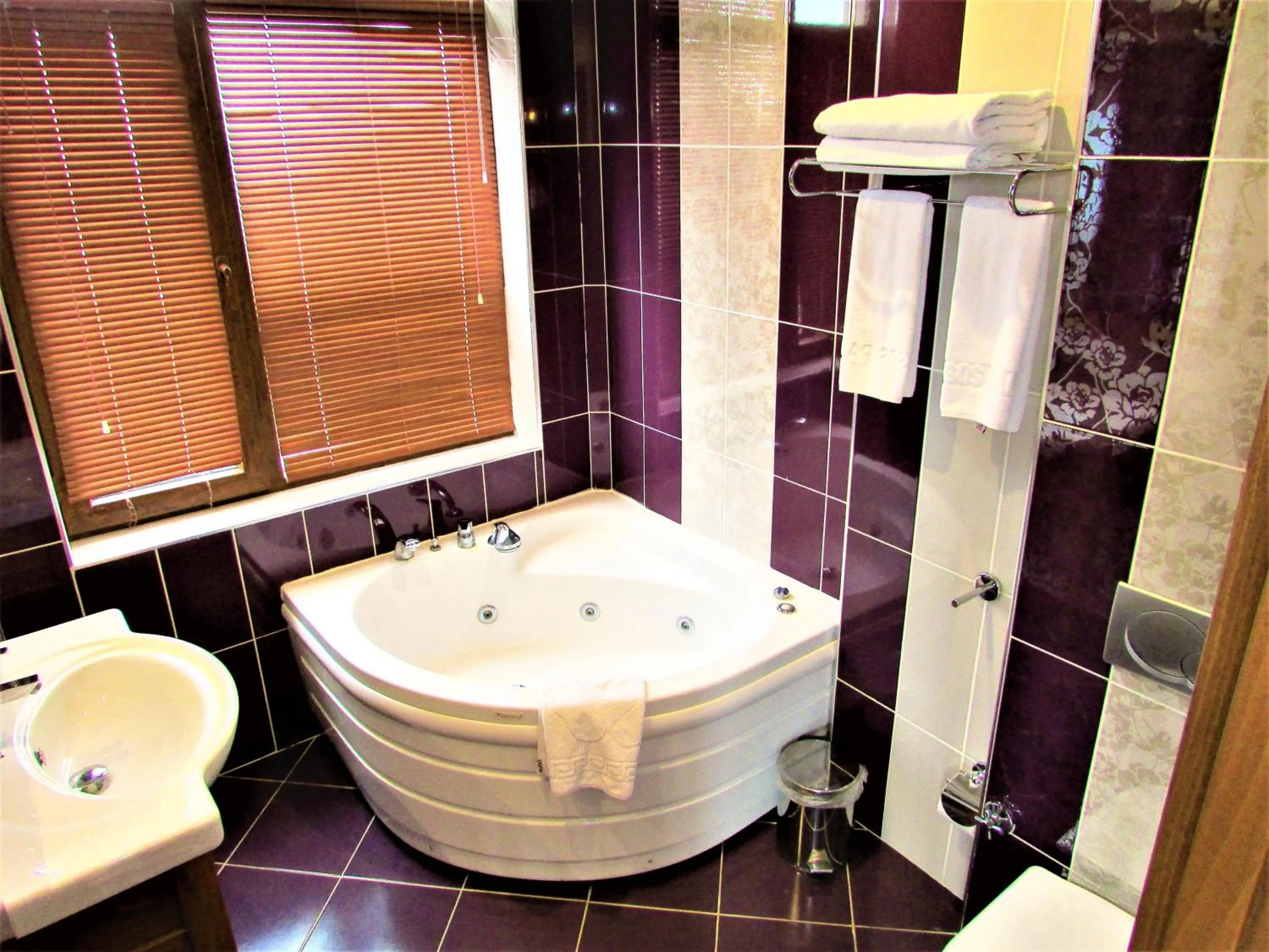 Bathroom in Lausos Hotel Sultanahmet