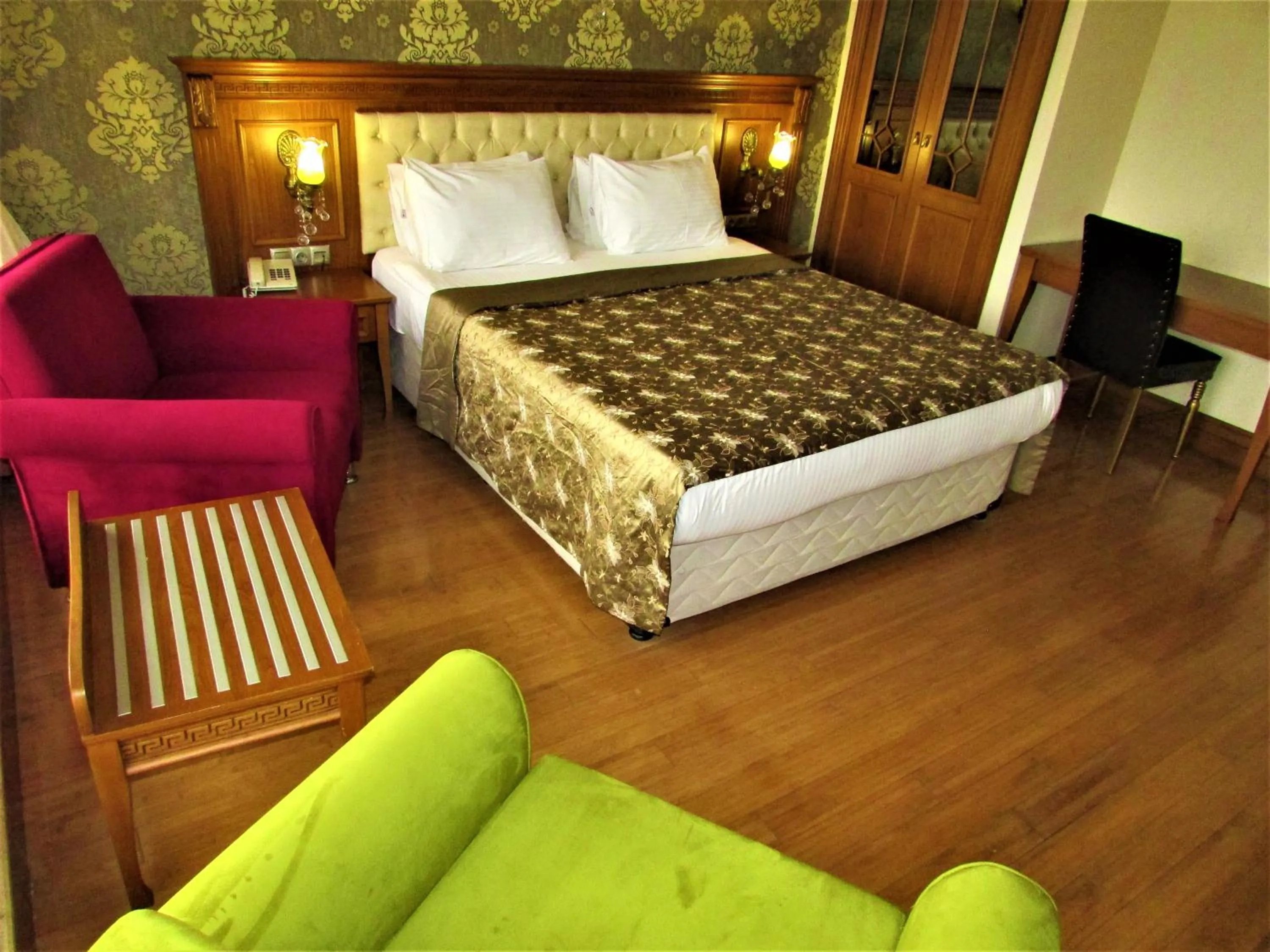 Photo of the whole room in Lausos Hotel Sultanahmet