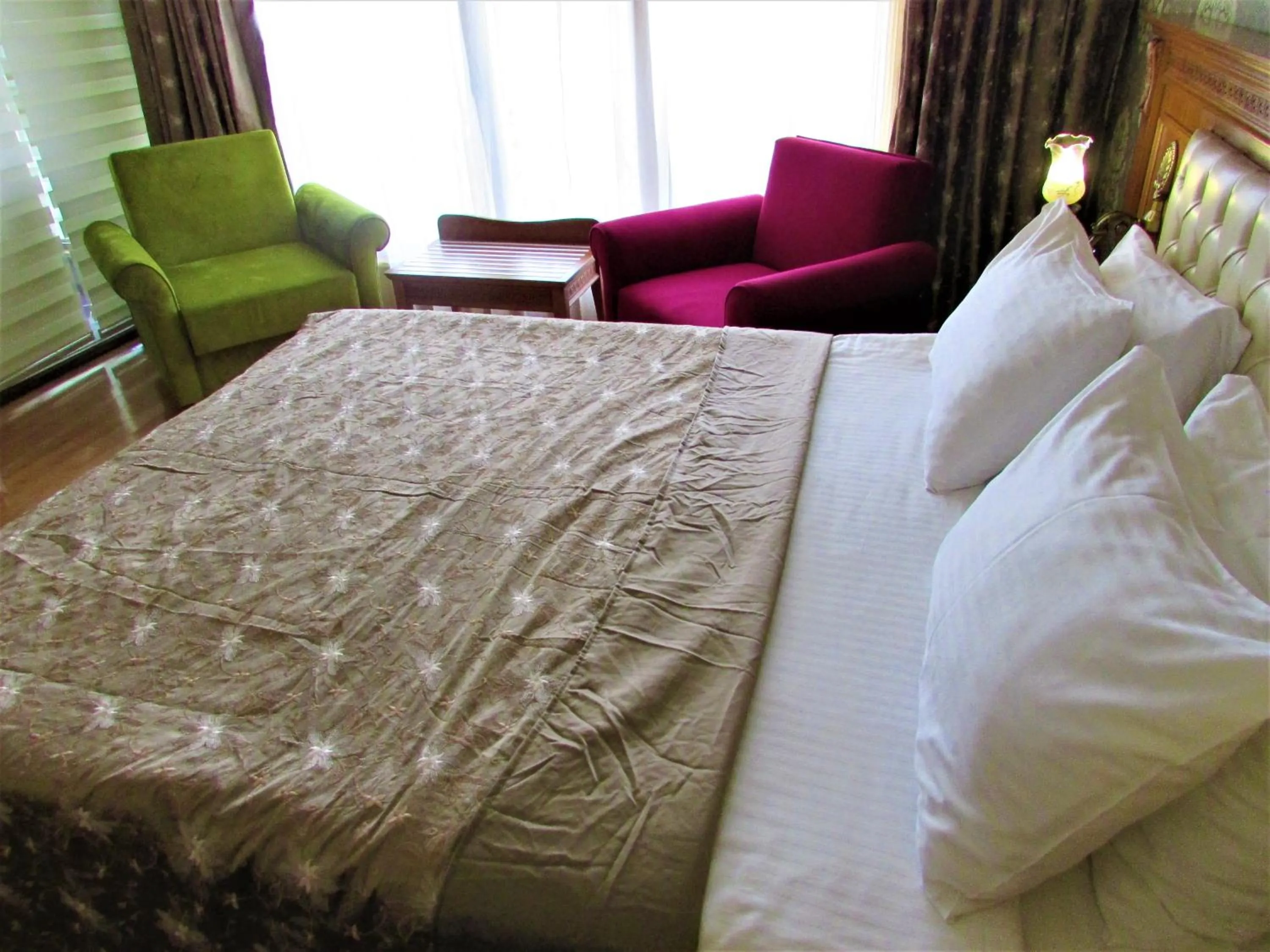 Photo of the whole room in Lausos Hotel Sultanahmet