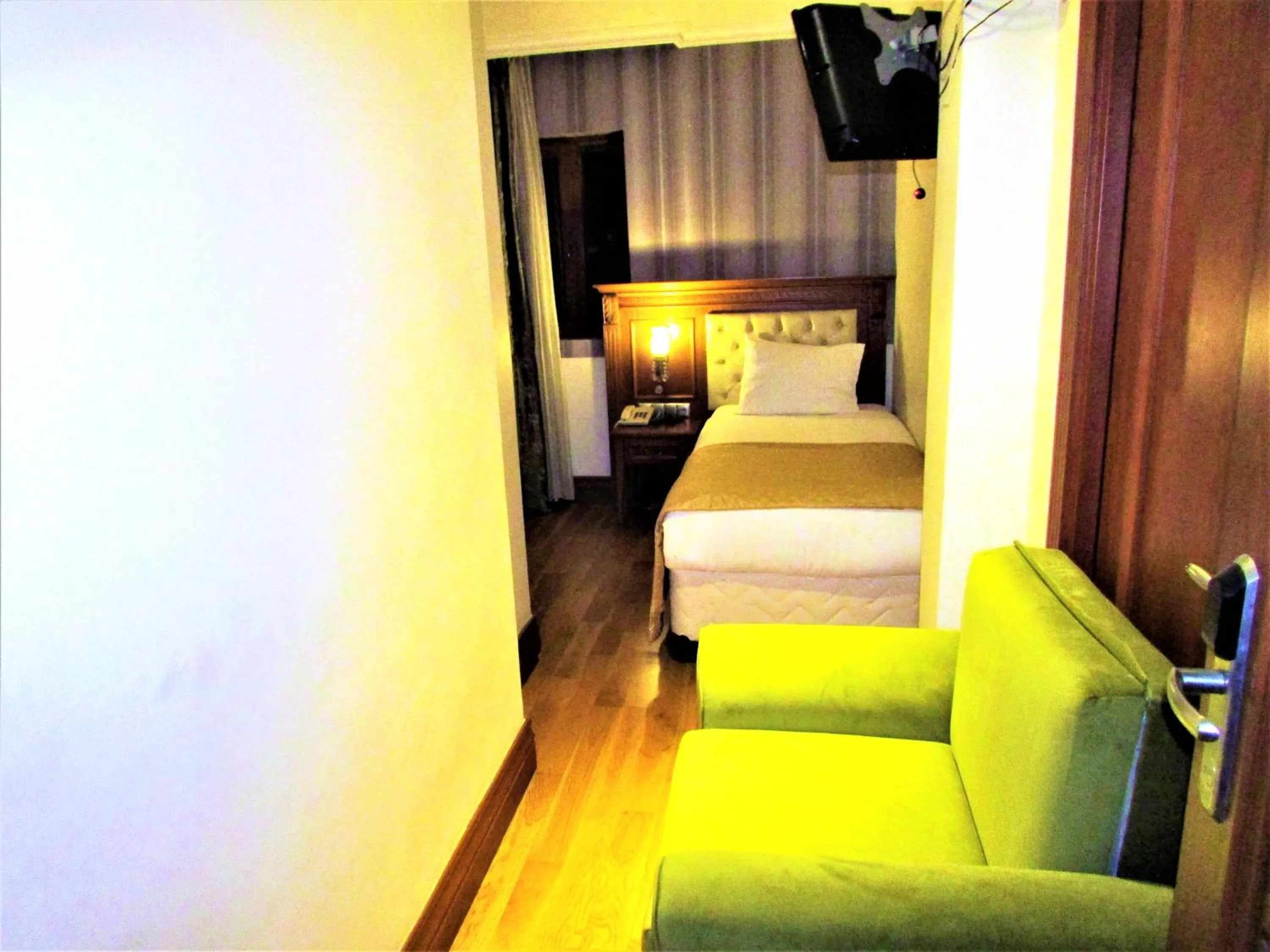 Photo of the whole room in Lausos Hotel Sultanahmet