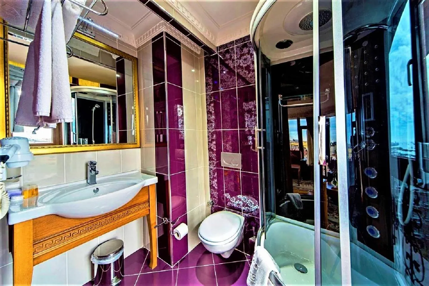 Bathroom in Lausos Hotel Sultanahmet