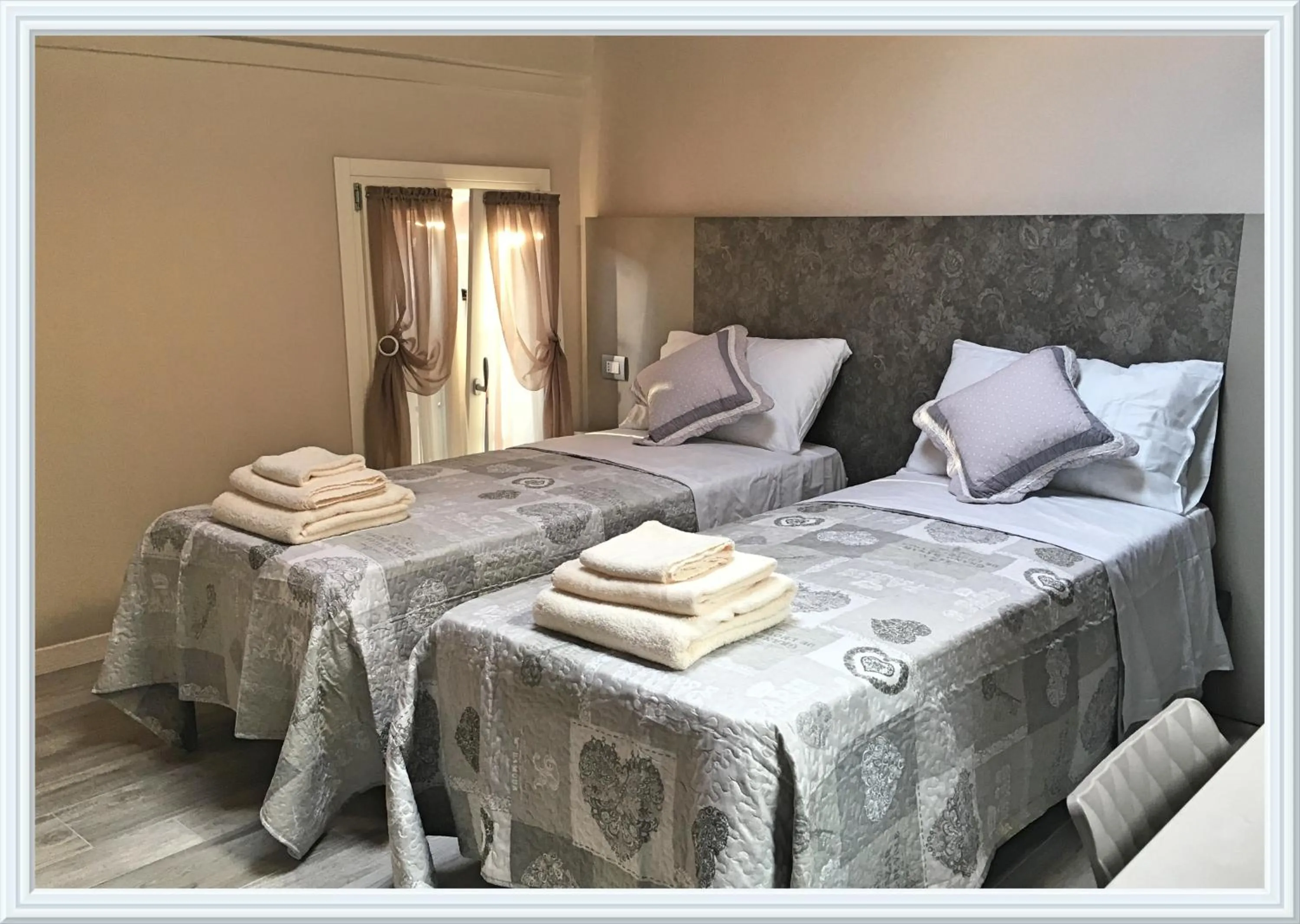 Photo of the whole room, Bed in Lanterna Room&Breakfast