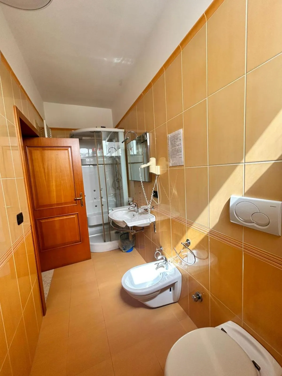 Shower in Hotel Costa Blu