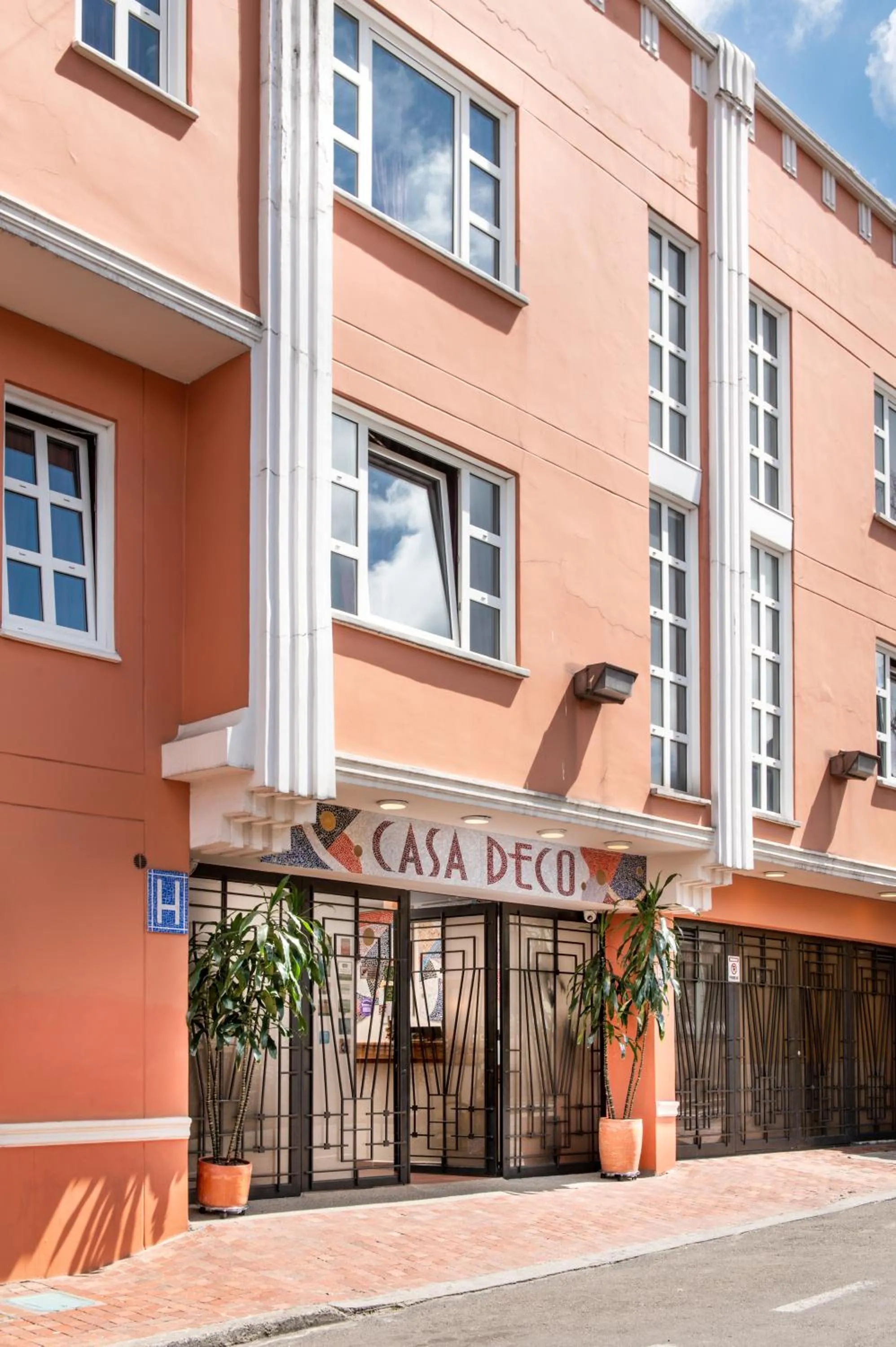 Street view in Hotel Casa Deco