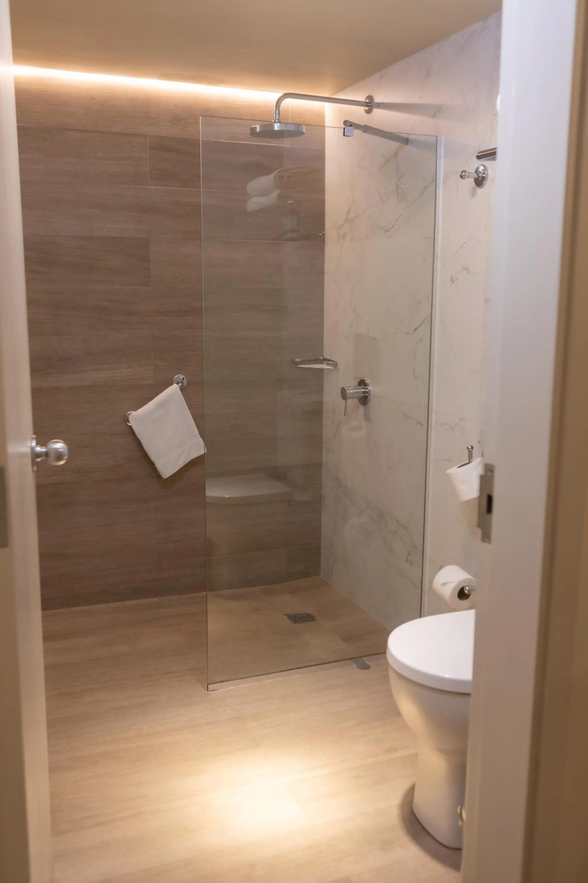 Shower in Casa Andina Premium Miraflores