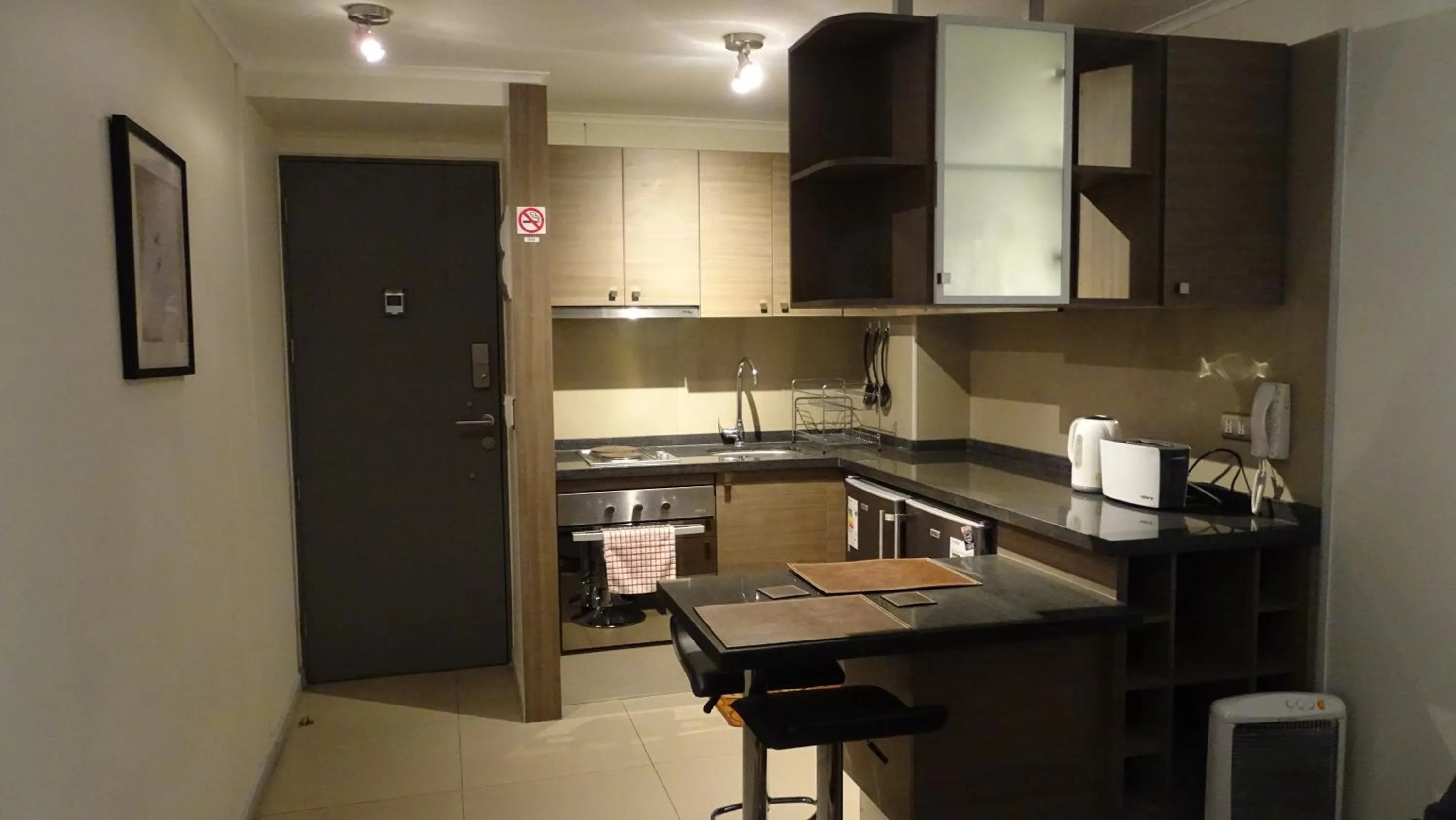 Moneda Express Apart