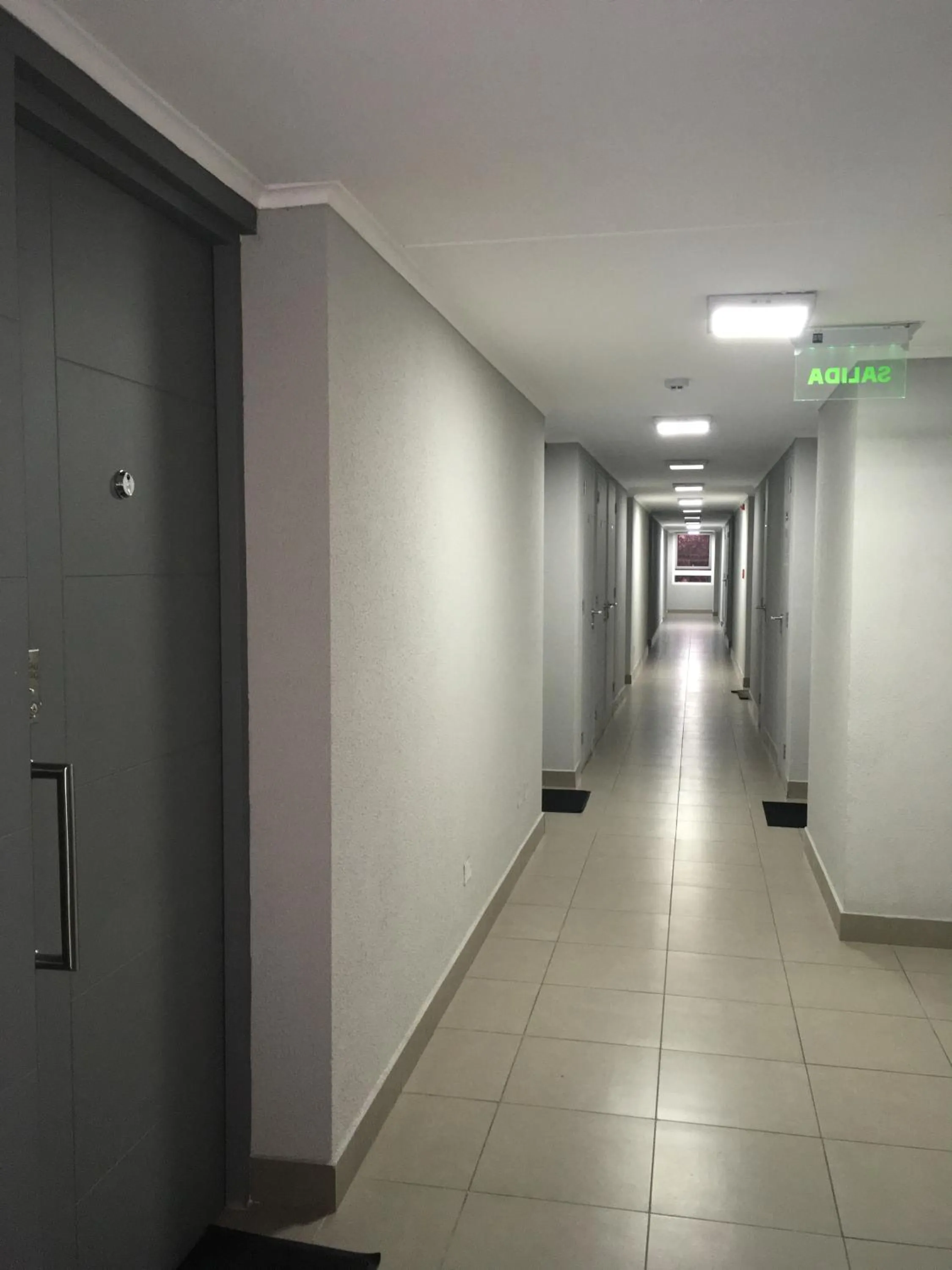 Moneda Express Apart