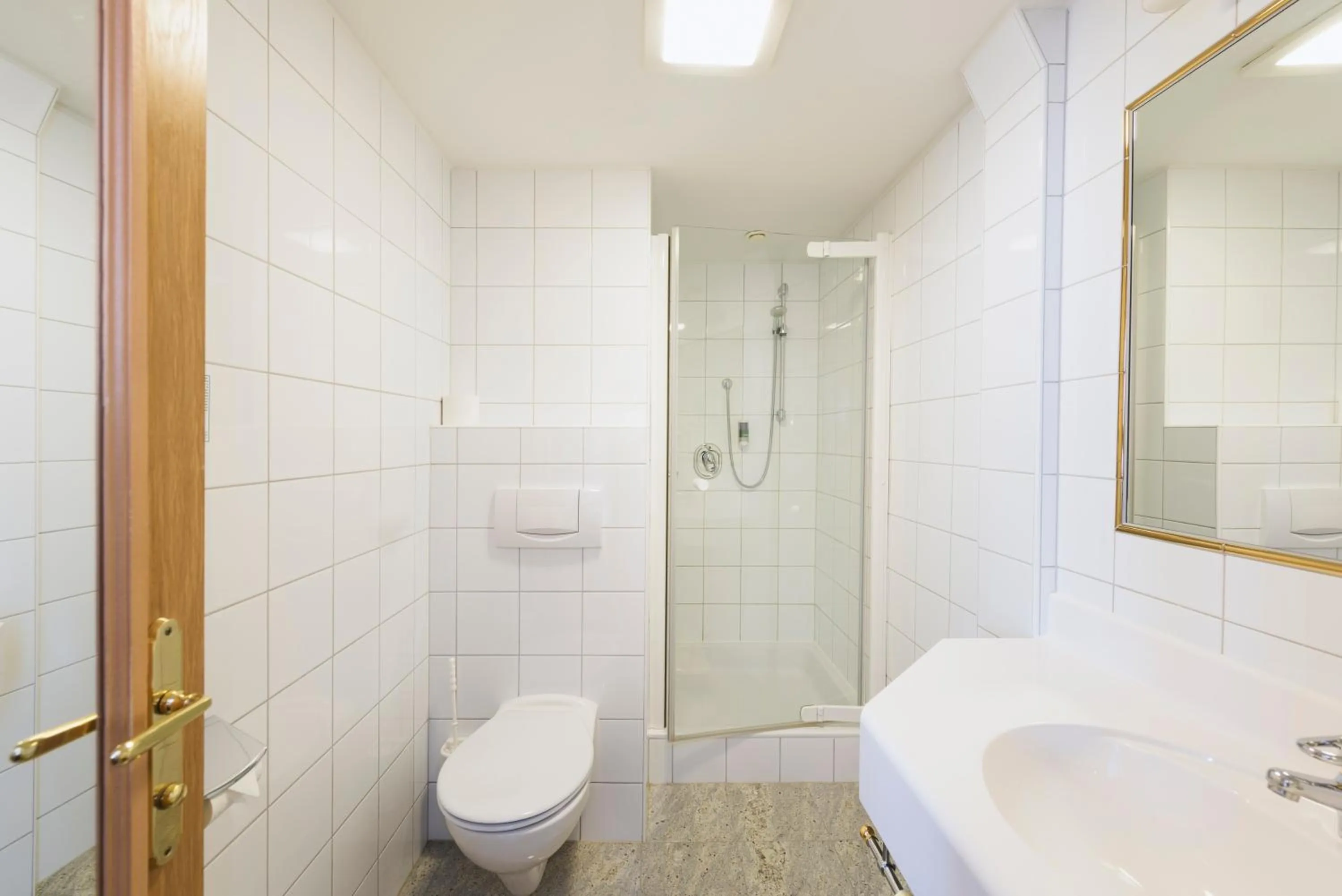 Bathroom in Arlberghaus