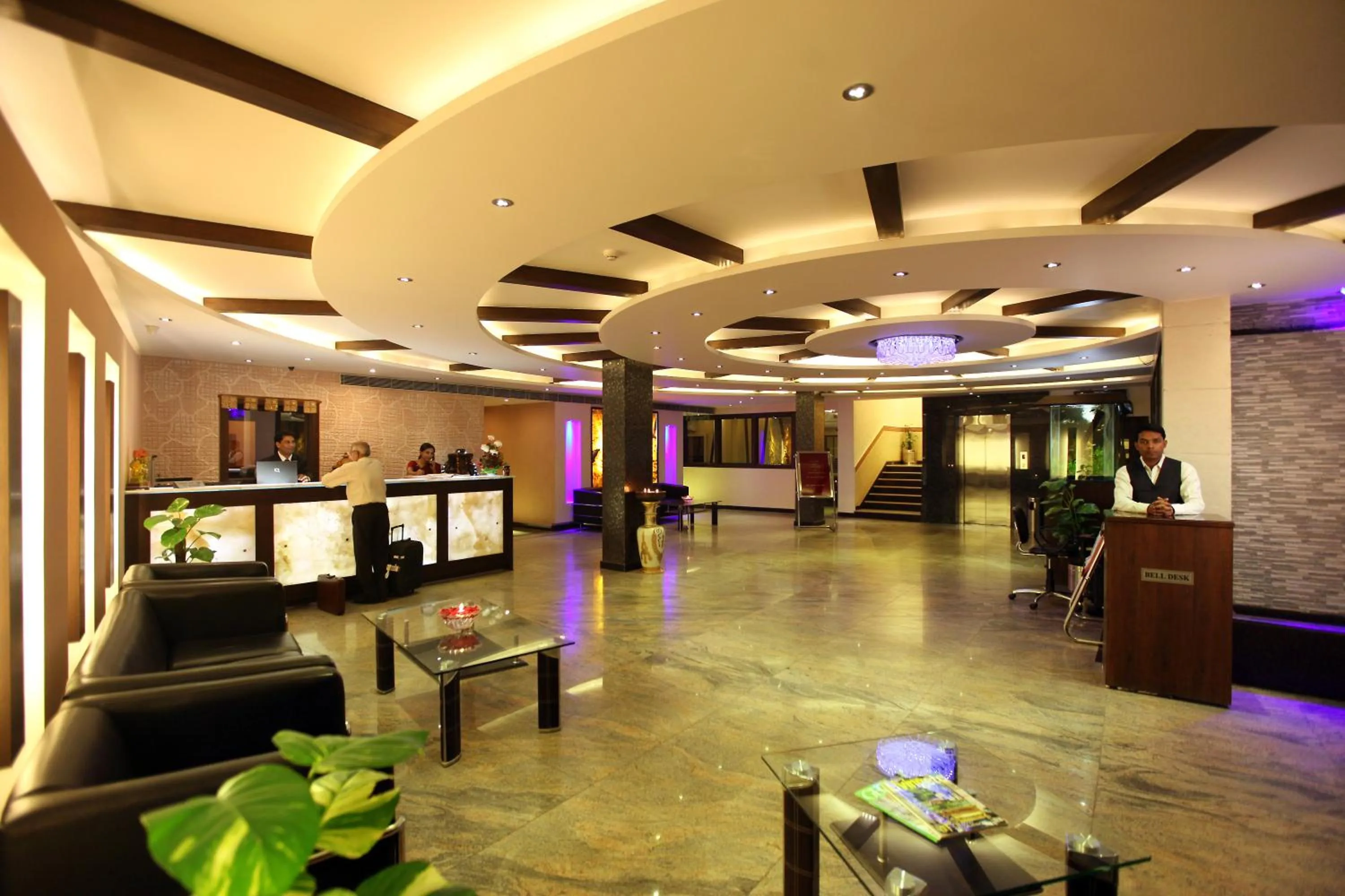 Lobby or reception in Airport Hotel Le Seasons New Delhi