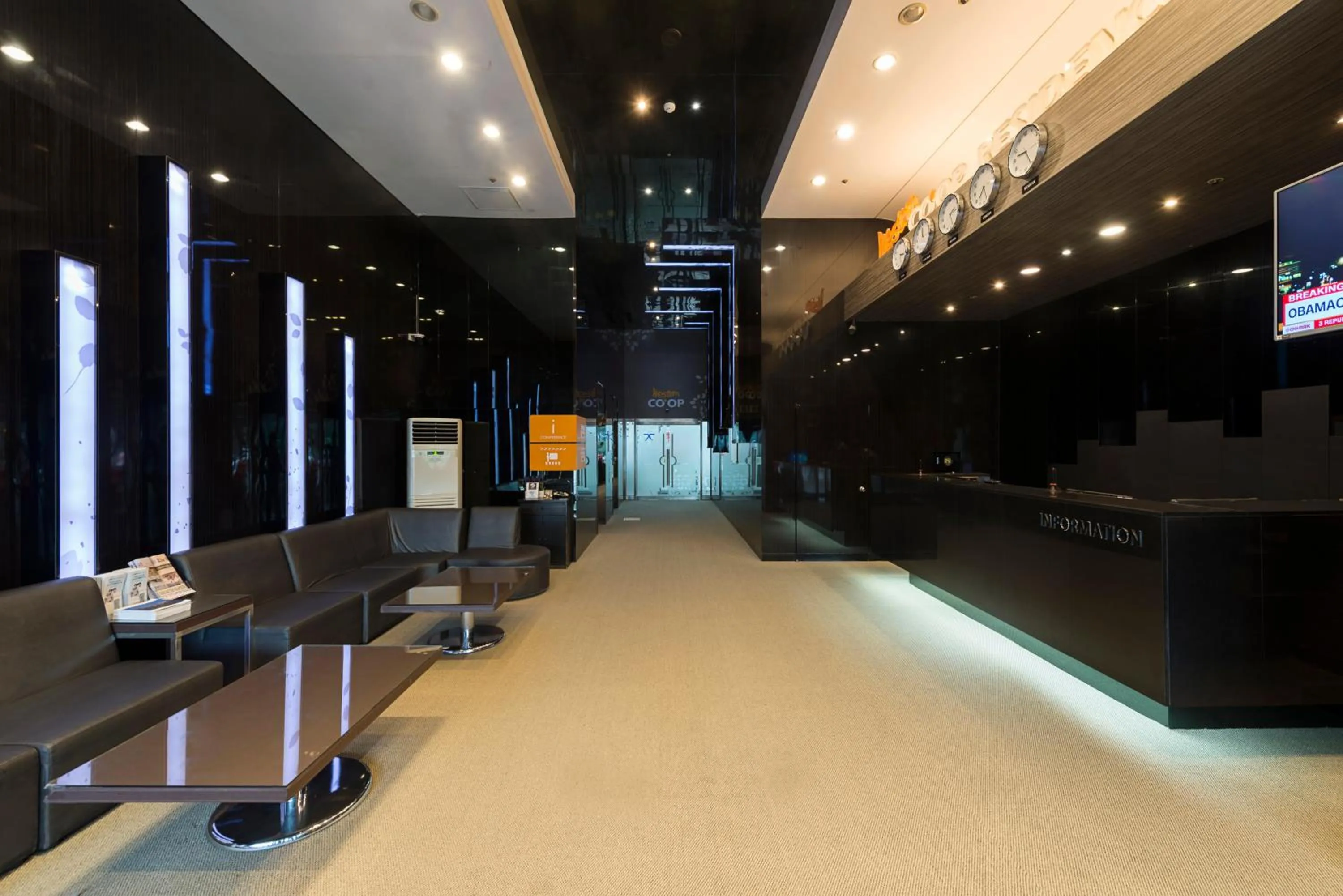 Lobby or reception in Western Coop Hotel & Residence Dongdaemun