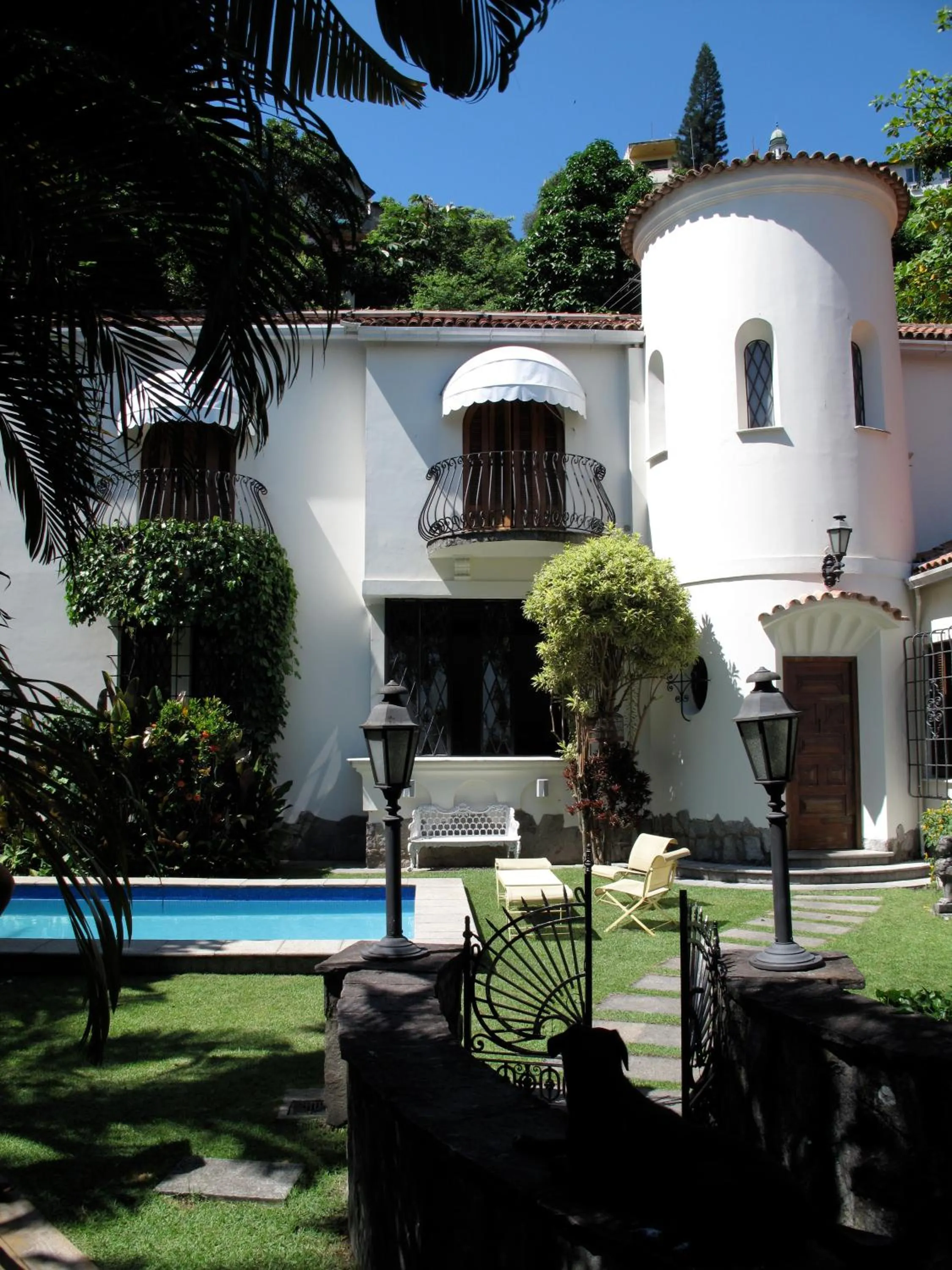 Property building in Casa Beleza