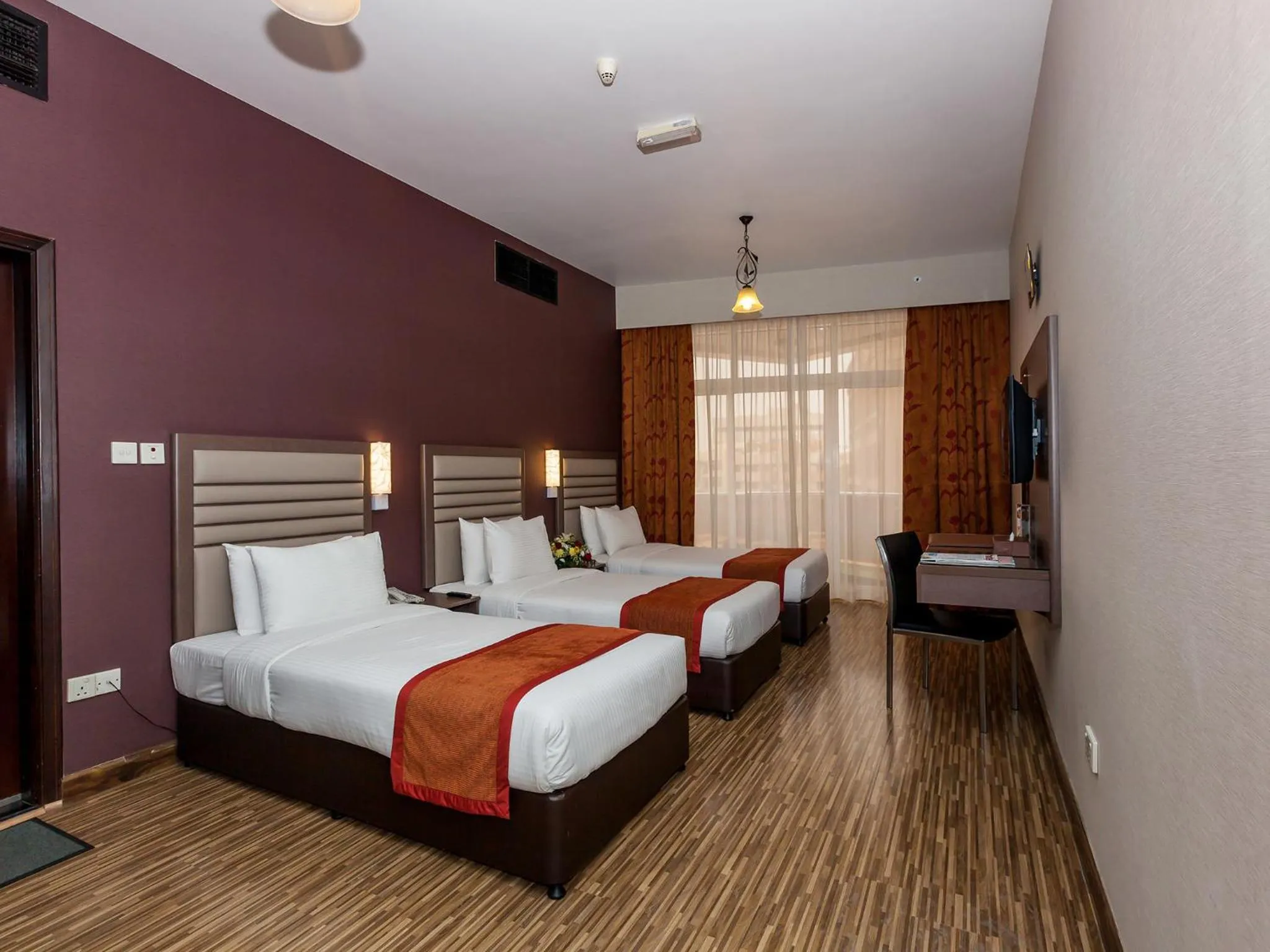 Bedroom, Bed in Wave International Hotel