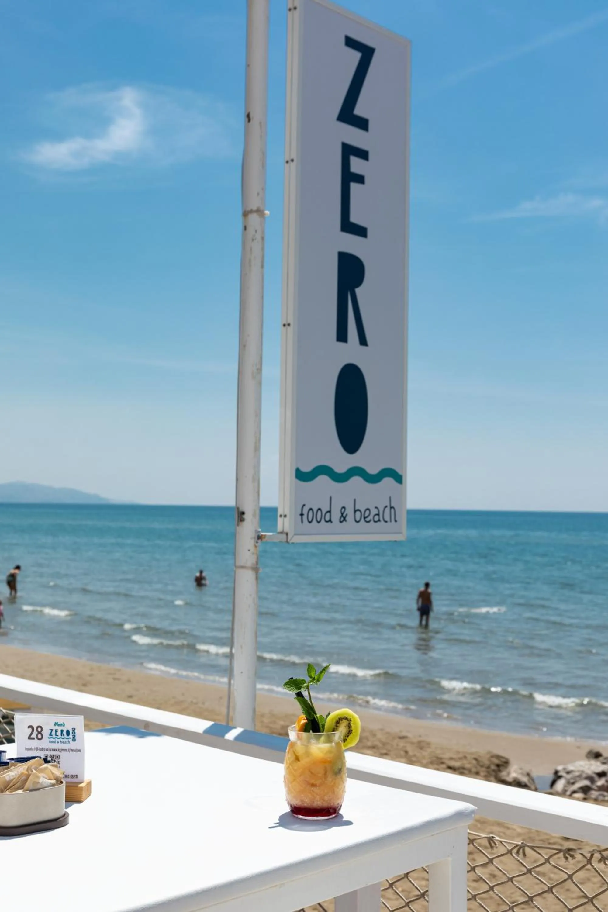 Restaurant/places to eat in Le Palme Village