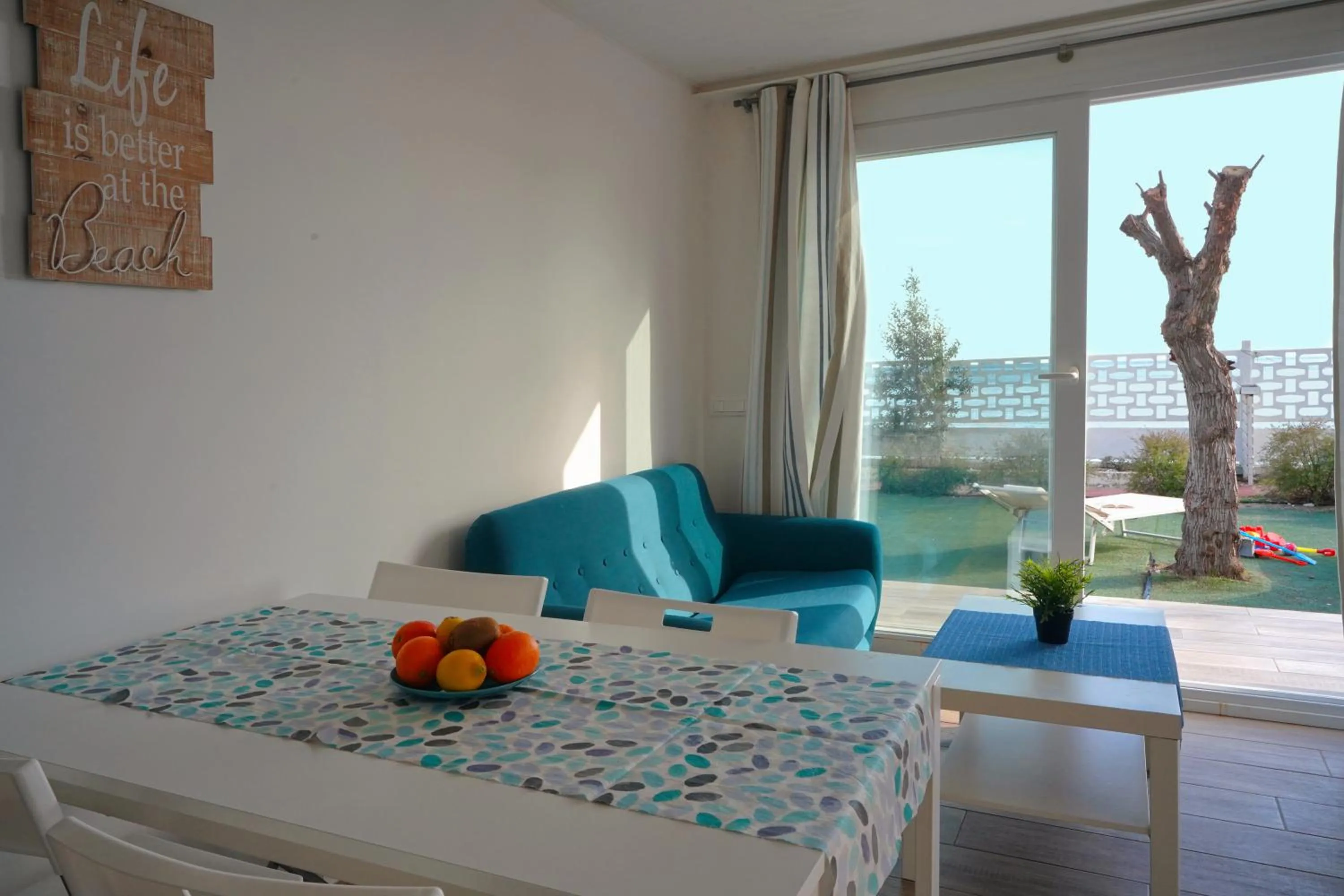 Dining area, Bed in Le Palme Village